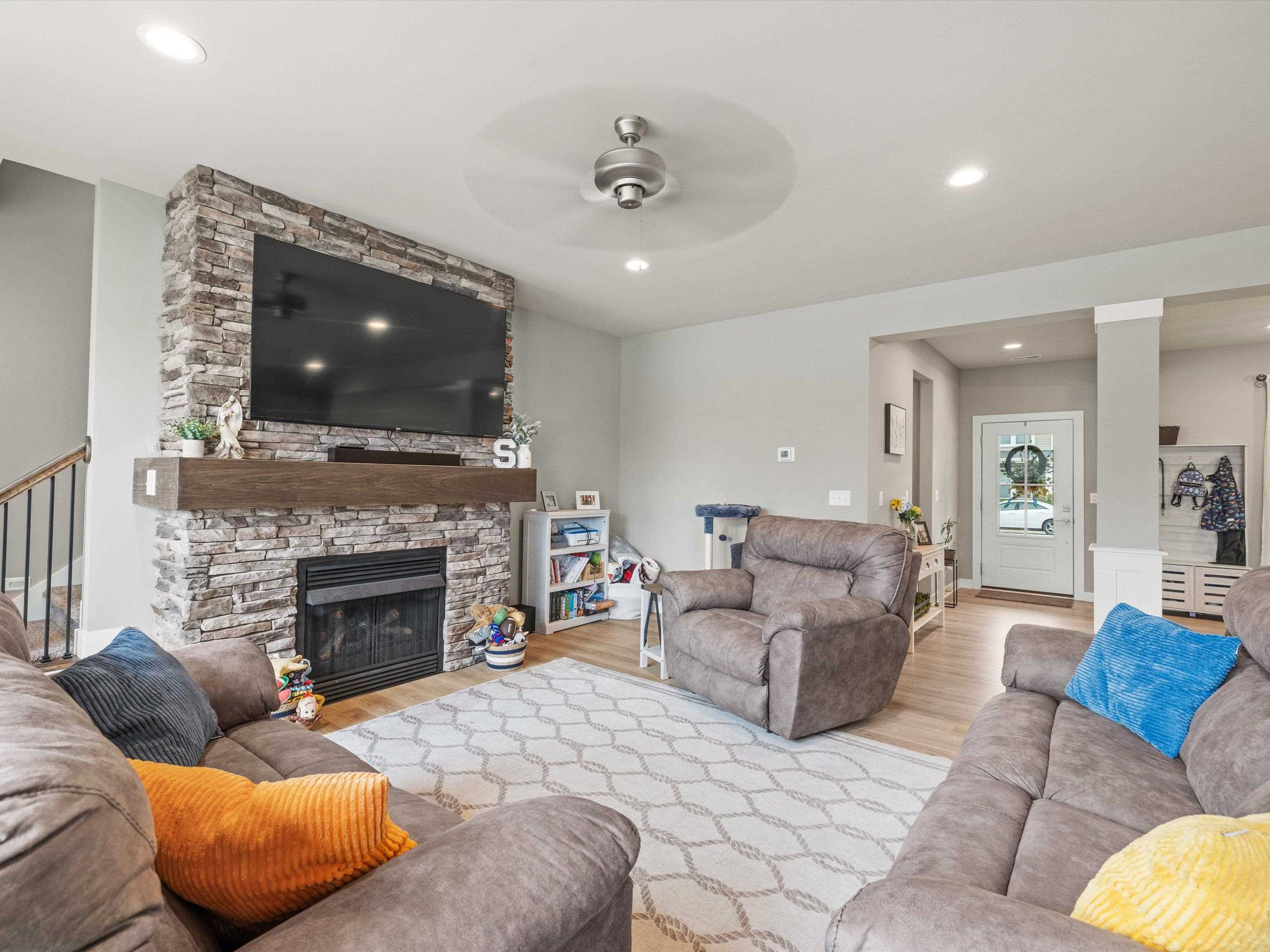 3845 Little Bluestem Dr, Owensboro, Kentucky 42303, 4 Bedrooms Bedrooms, ,2 BathroomsBathrooms,Single Family Residence,For Sale,Little Bluestem Dr,92899