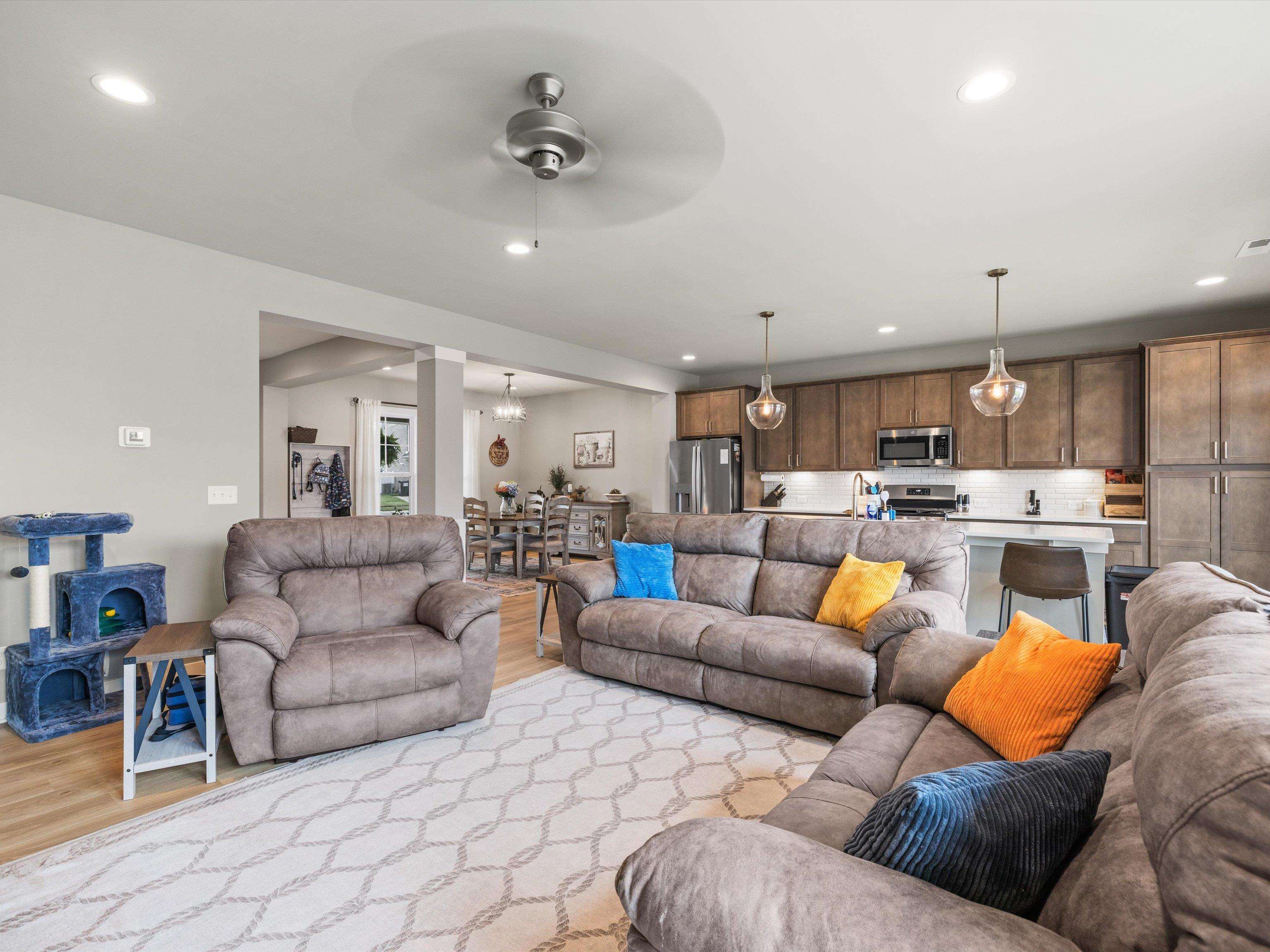 3845 Little Bluestem Dr, Owensboro, Kentucky 42303, 4 Bedrooms Bedrooms, ,2 BathroomsBathrooms,Single Family Residence,For Sale,Little Bluestem Dr,92899
