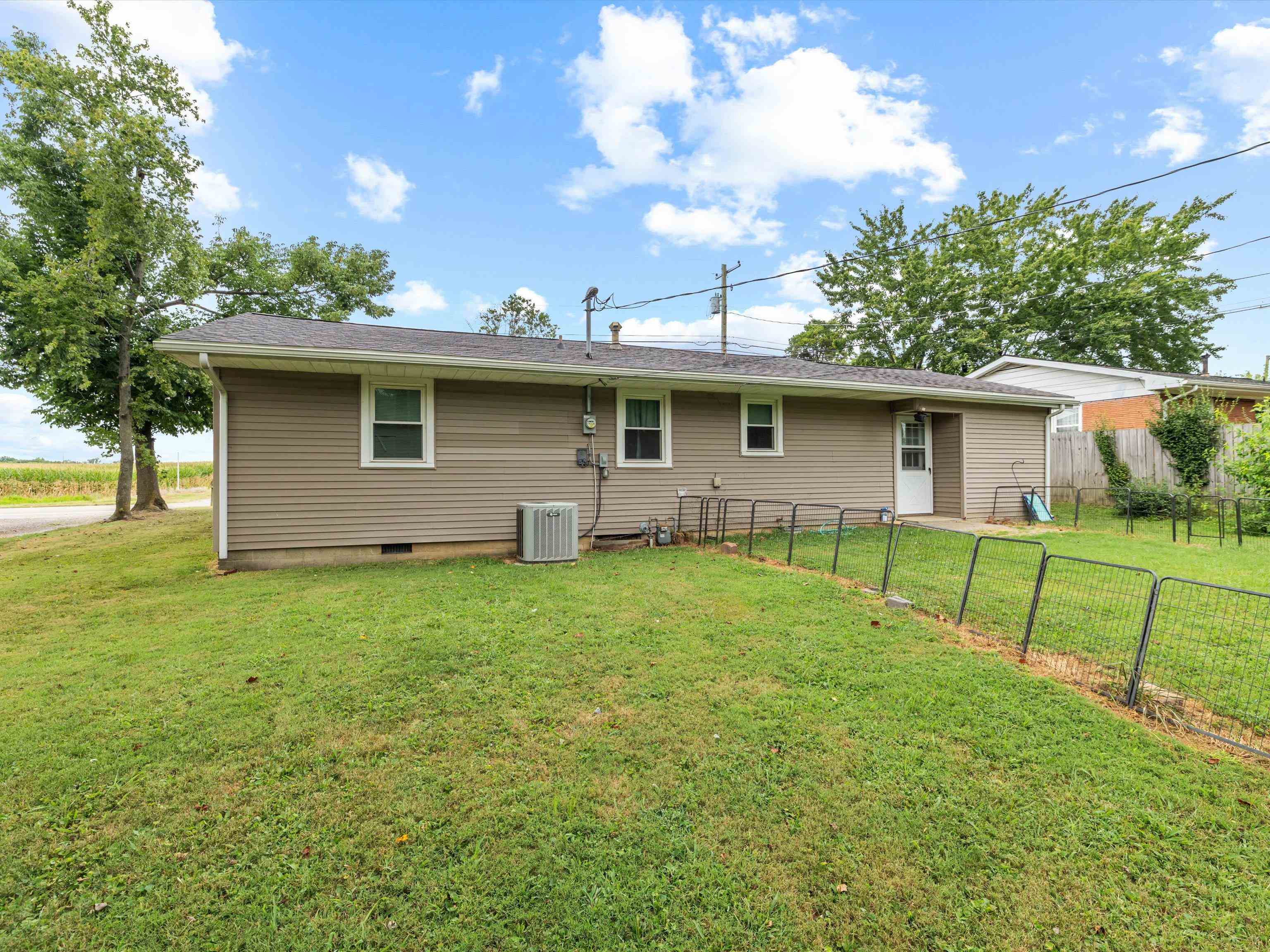 926 Main Street, Corydon, Kentucky 42406, 3 Bedrooms Bedrooms, ,1 BathroomBathrooms,Single Family Residence,For Sale,Main Street,92900