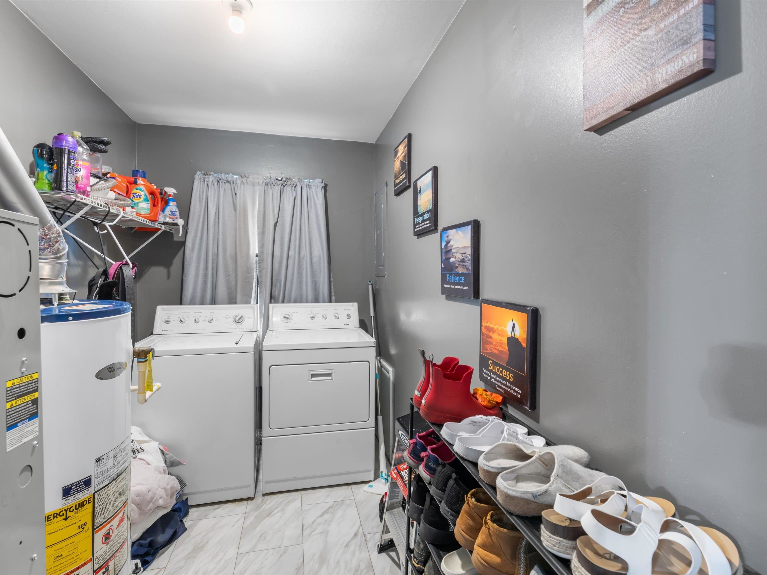 926 Main Street, Corydon, Kentucky 42406, 3 Bedrooms Bedrooms, ,1 BathroomBathrooms,Single Family Residence,For Sale,Main Street,92900