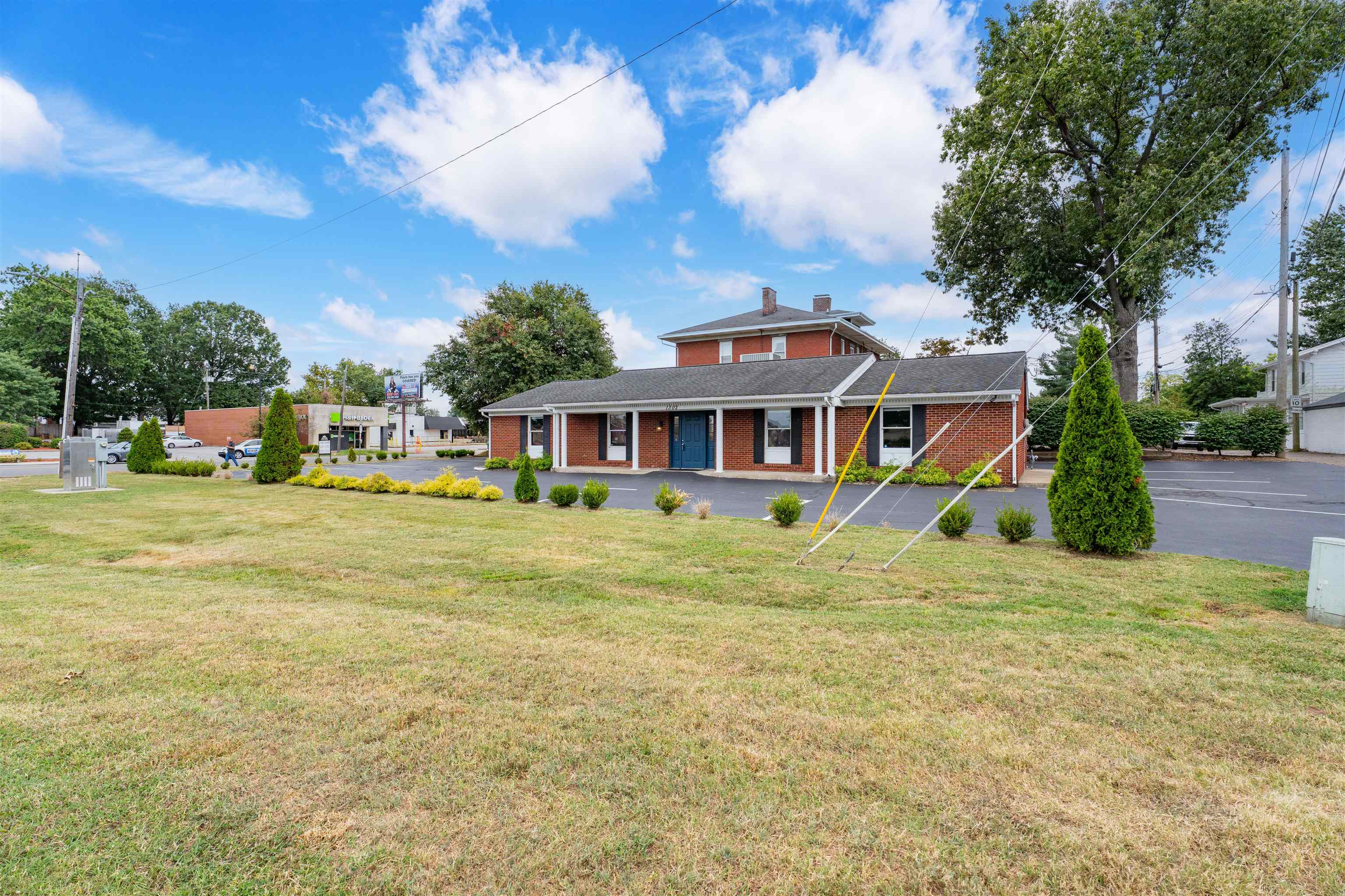 1302 Frederica Street, Owensboro, Kentucky 42301, ,Office,For Sale,Frederica Street,92902