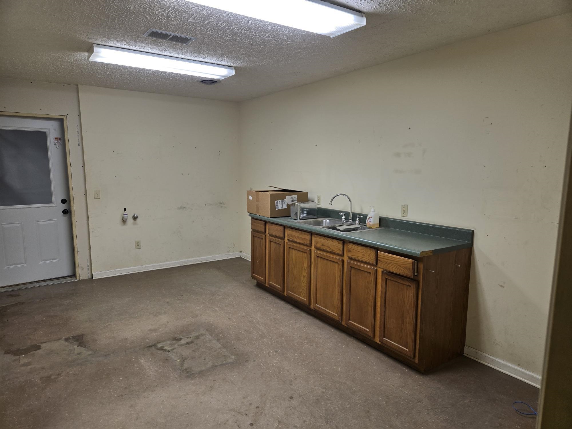 5400 U.S. HWY 431, Central City, Kentucky 42330, ,Business,For Sale,U.S. HWY 431,92903