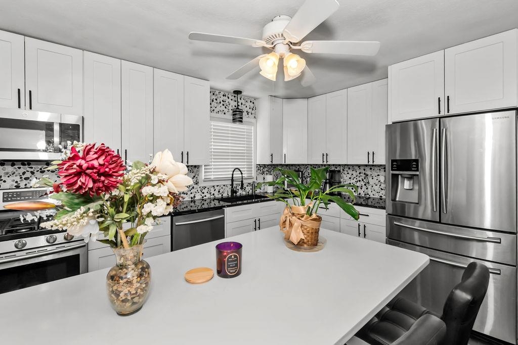 2515 Lawrin Ct, Owensboro, Kentucky 42301, 4 Bedrooms Bedrooms, ,2 BathroomsBathrooms,Single Family Residence,For Sale,Lawrin Ct,92908