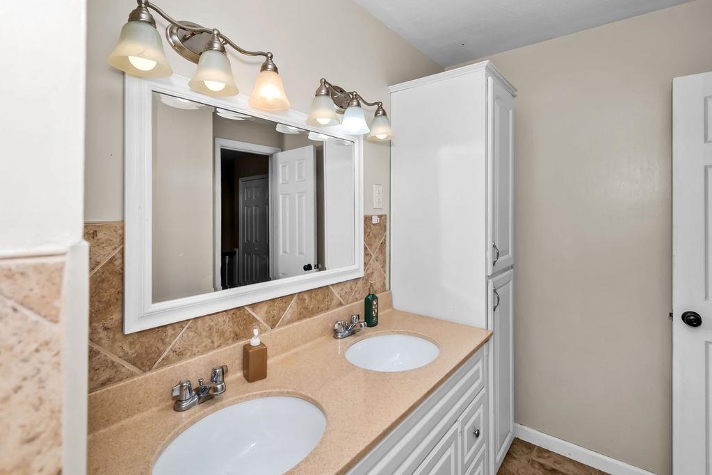 2515 Lawrin Ct, Owensboro, Kentucky 42301, 4 Bedrooms Bedrooms, ,2 BathroomsBathrooms,Single Family Residence,For Sale,Lawrin Ct,92908