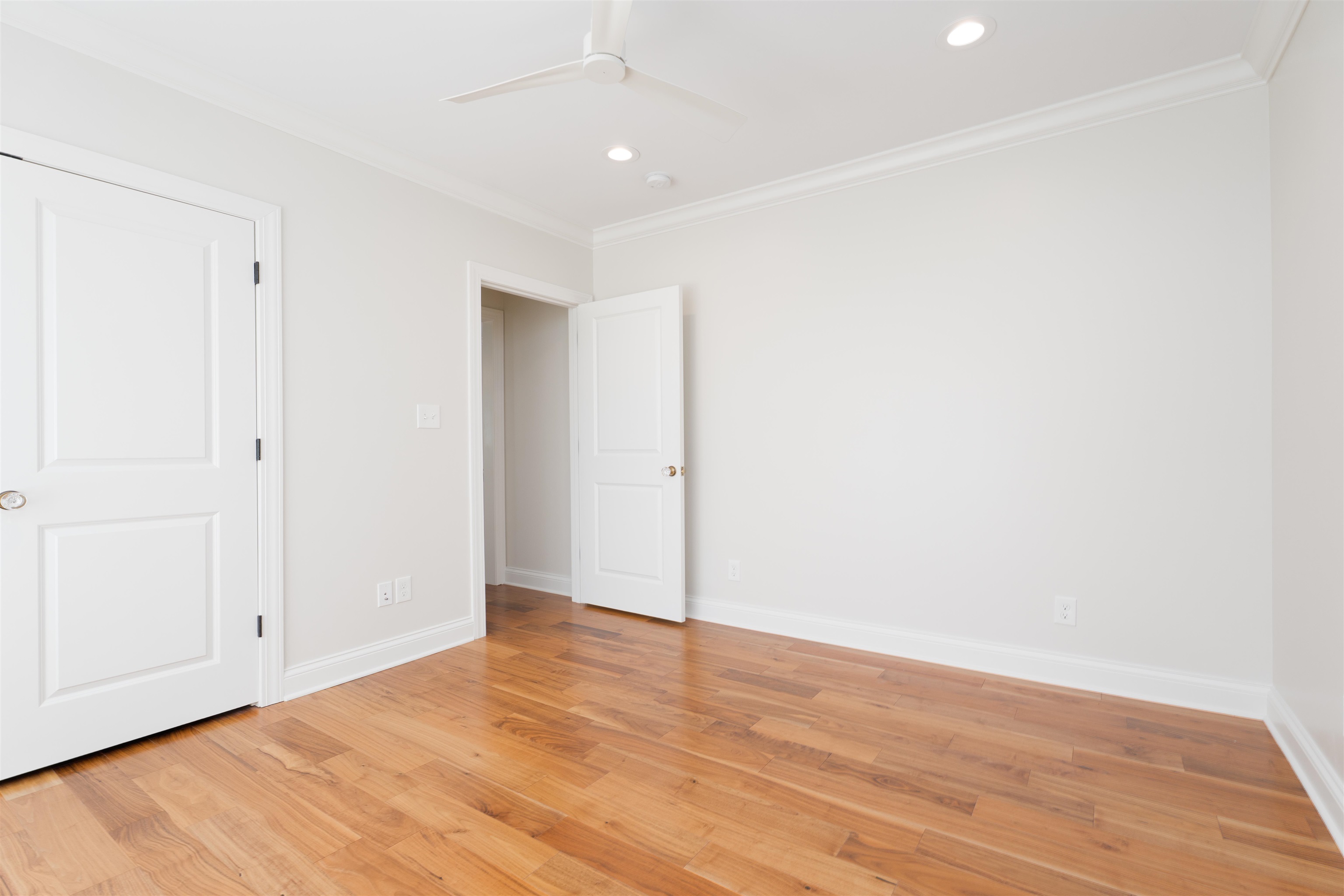 409 Griffith Ave, Owensboro, Kentucky 42301, 5 Bedrooms Bedrooms, ,3 BathroomsBathrooms,Single Family Residence,For Sale,Griffith Ave,92909