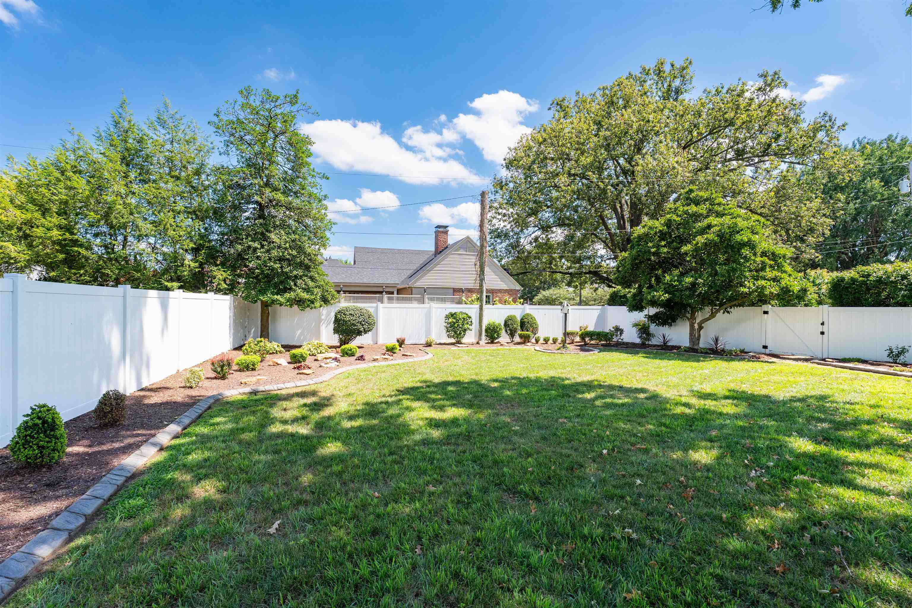 409 Griffith Ave, Owensboro, Kentucky 42301, 5 Bedrooms Bedrooms, ,3 BathroomsBathrooms,Single Family Residence,For Sale,Griffith Ave,92909