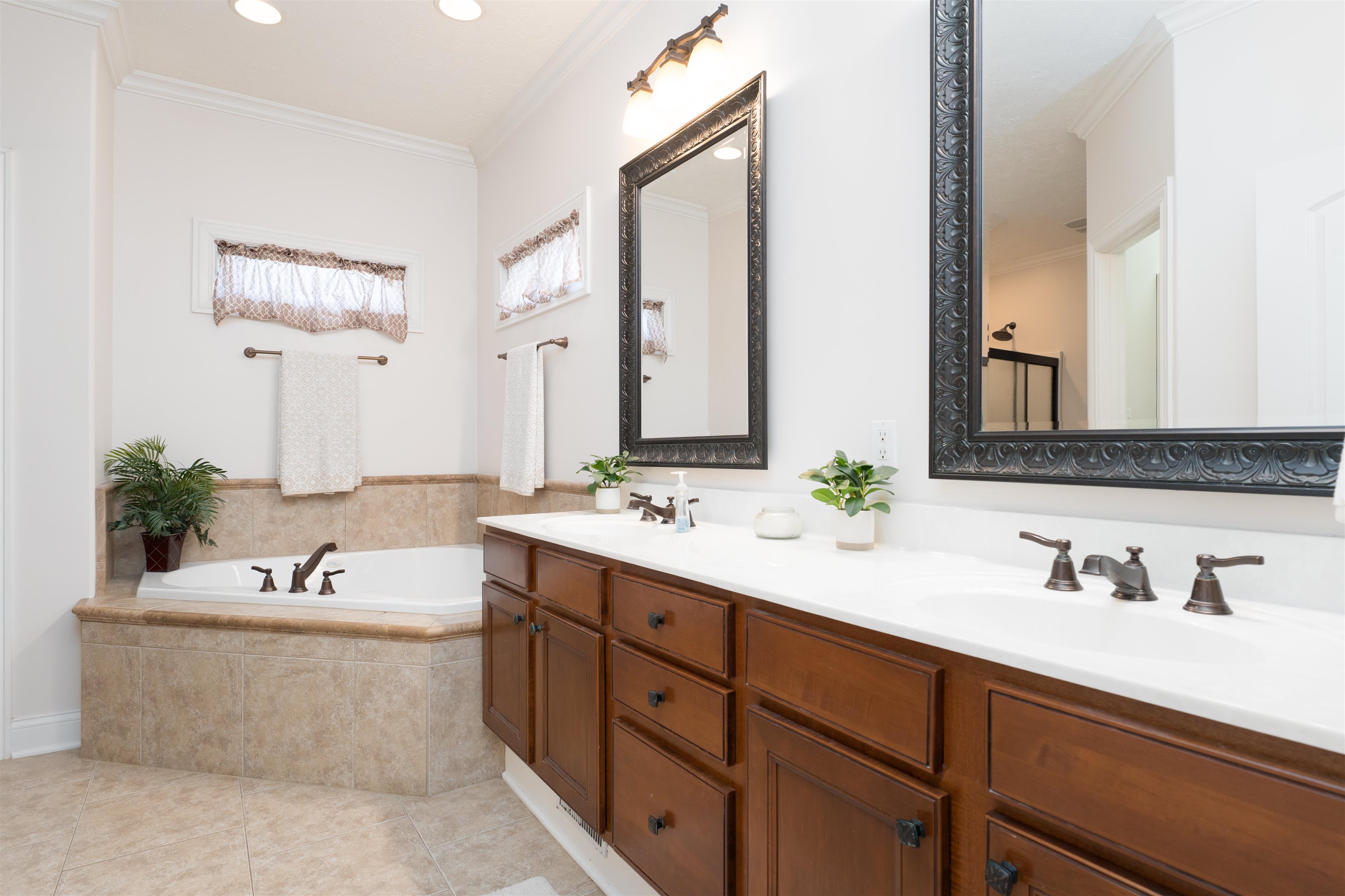 2065 Northwood Drive, Owensboro, Kentucky 42301, 4 Bedrooms Bedrooms, ,3 BathroomsBathrooms,Single Family Residence,For Sale,Northwood Drive,92910