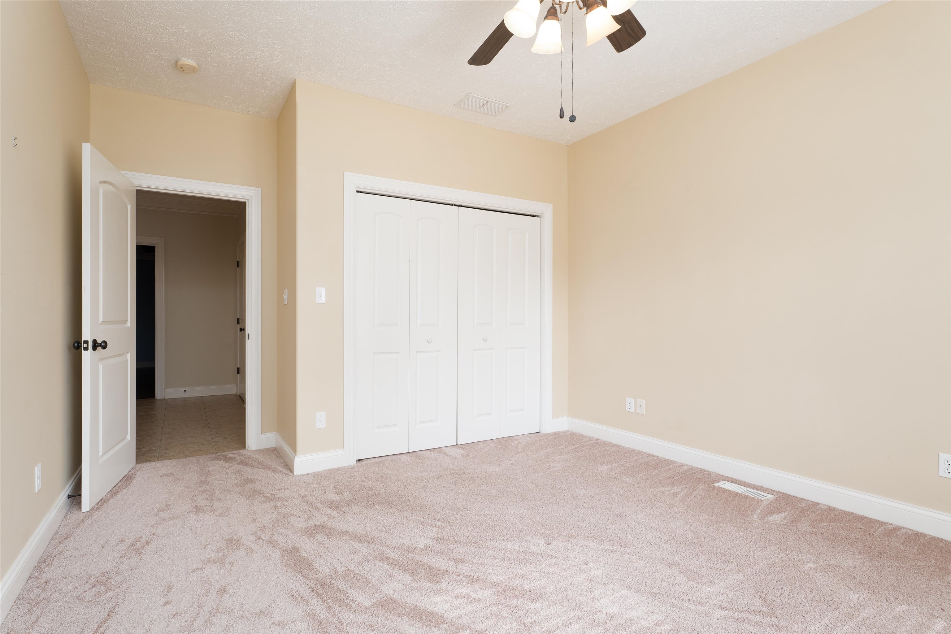 2065 Northwood Drive, Owensboro, Kentucky 42301, 4 Bedrooms Bedrooms, ,3 BathroomsBathrooms,Single Family Residence,For Sale,Northwood Drive,92910