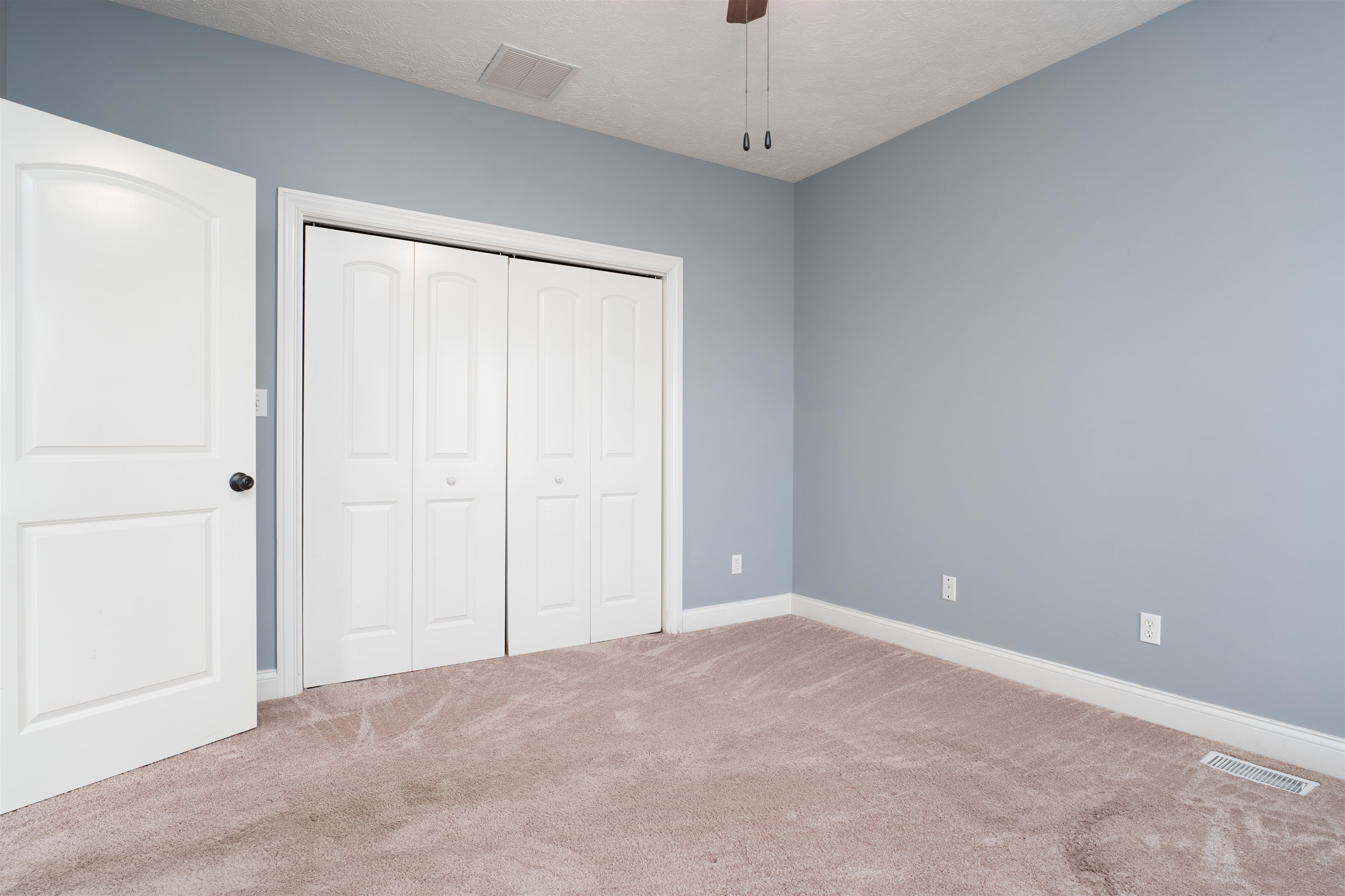 2065 Northwood Drive, Owensboro, Kentucky 42301, 4 Bedrooms Bedrooms, ,3 BathroomsBathrooms,Single Family Residence,For Sale,Northwood Drive,92910