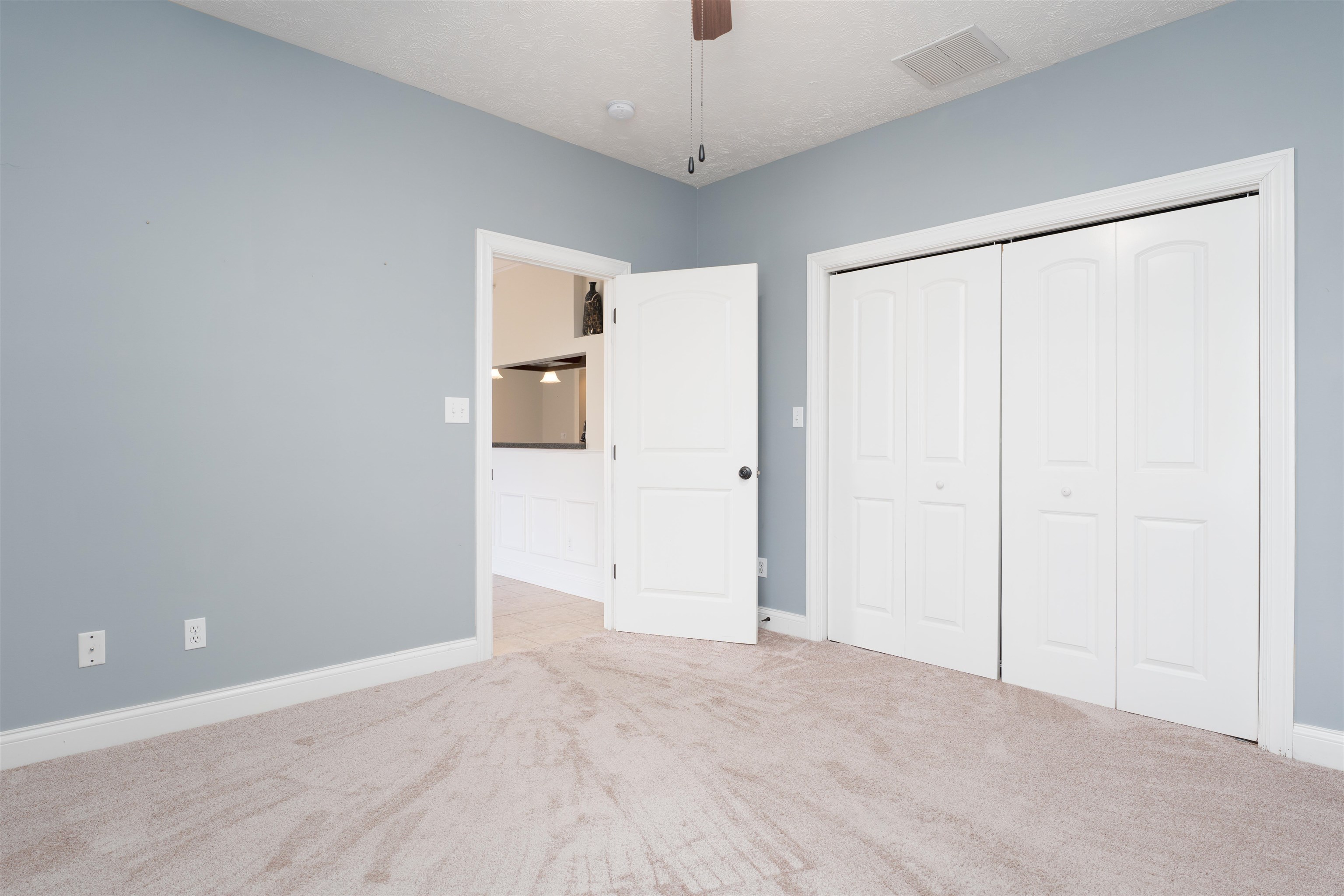 2065 Northwood Drive, Owensboro, Kentucky 42301, 4 Bedrooms Bedrooms, ,3 BathroomsBathrooms,Single Family Residence,For Sale,Northwood Drive,92910