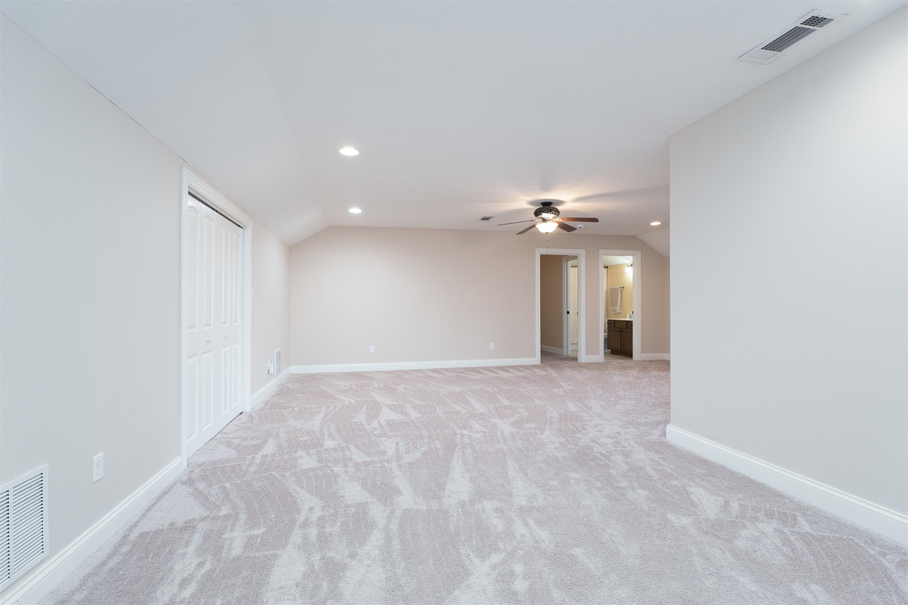 2065 Northwood Drive, Owensboro, Kentucky 42301, 4 Bedrooms Bedrooms, ,3 BathroomsBathrooms,Single Family Residence,For Sale,Northwood Drive,92910