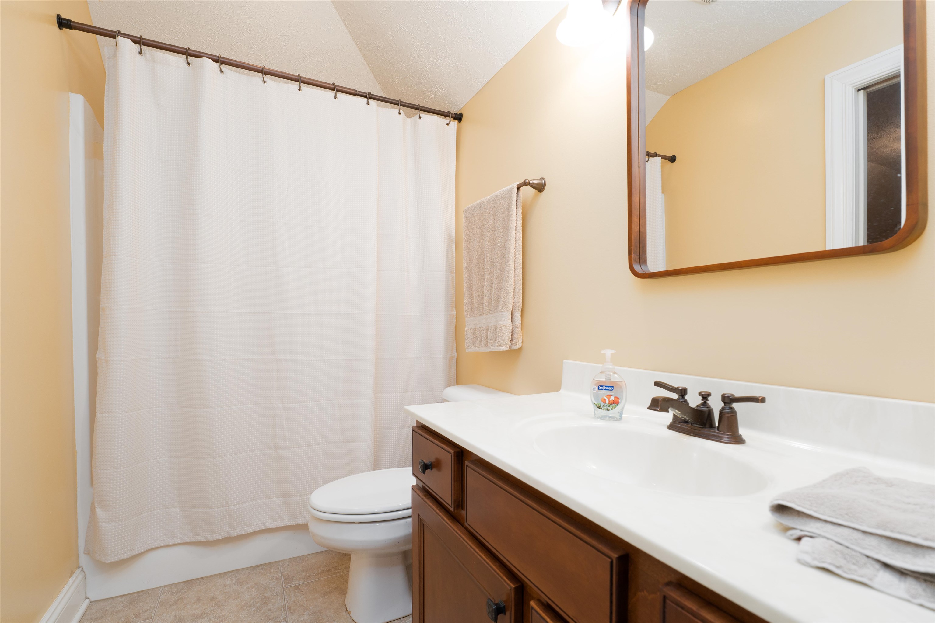 2065 Northwood Drive, Owensboro, Kentucky 42301, 4 Bedrooms Bedrooms, ,3 BathroomsBathrooms,Single Family Residence,For Sale,Northwood Drive,92910