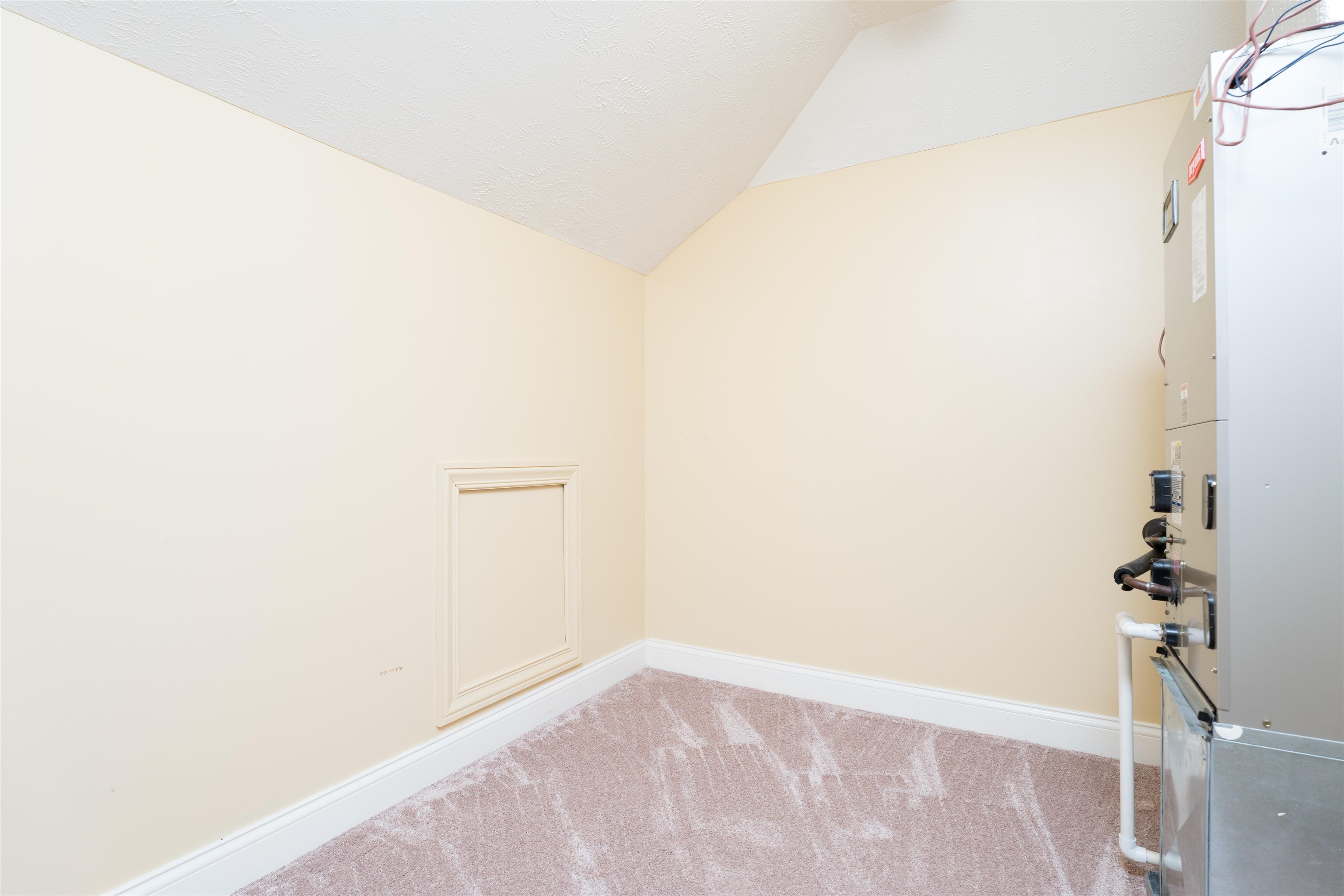 2065 Northwood Drive, Owensboro, Kentucky 42301, 4 Bedrooms Bedrooms, ,3 BathroomsBathrooms,Single Family Residence,For Sale,Northwood Drive,92910