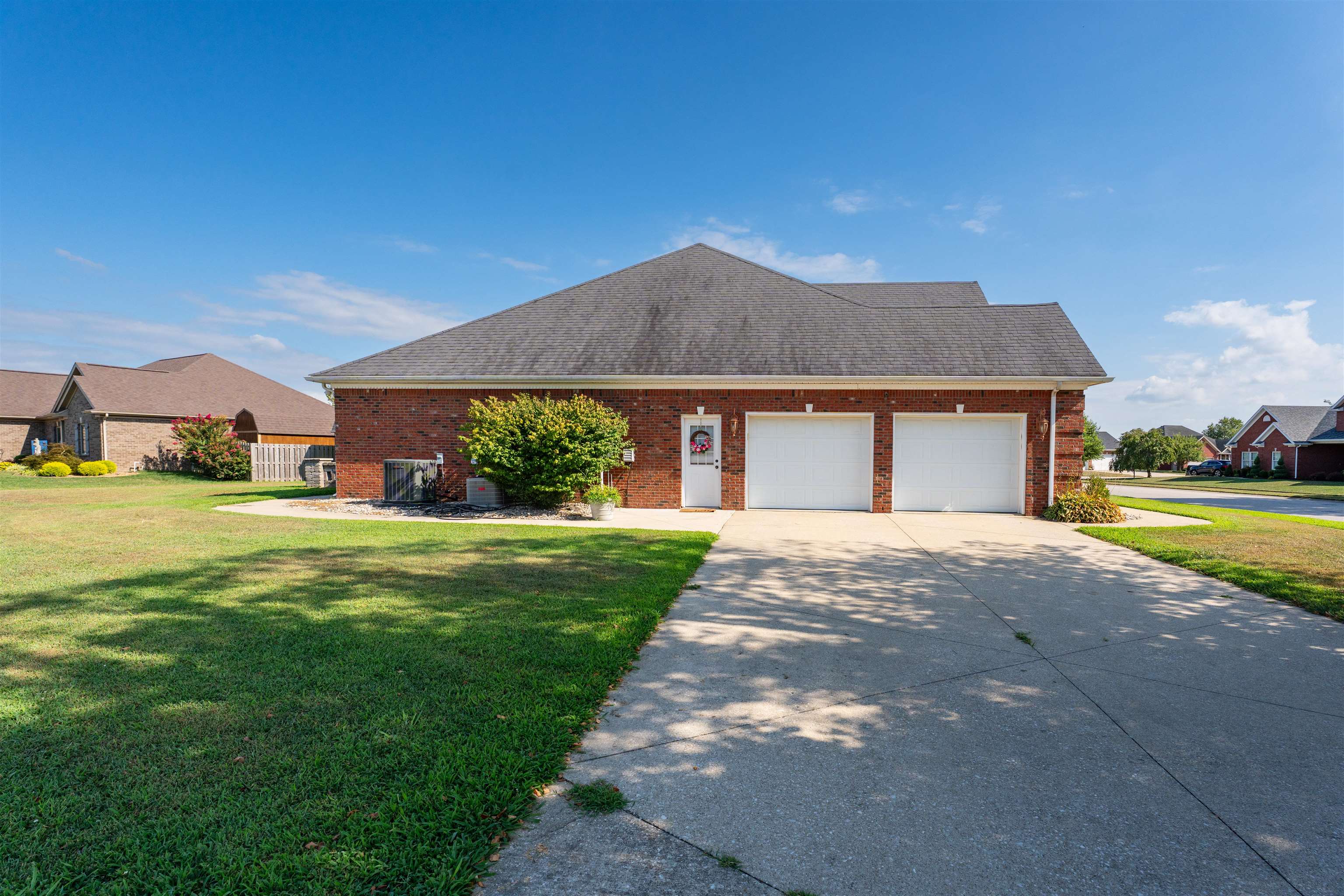 2065 Northwood Drive, Owensboro, Kentucky 42301, 4 Bedrooms Bedrooms, ,3 BathroomsBathrooms,Single Family Residence,For Sale,Northwood Drive,92910