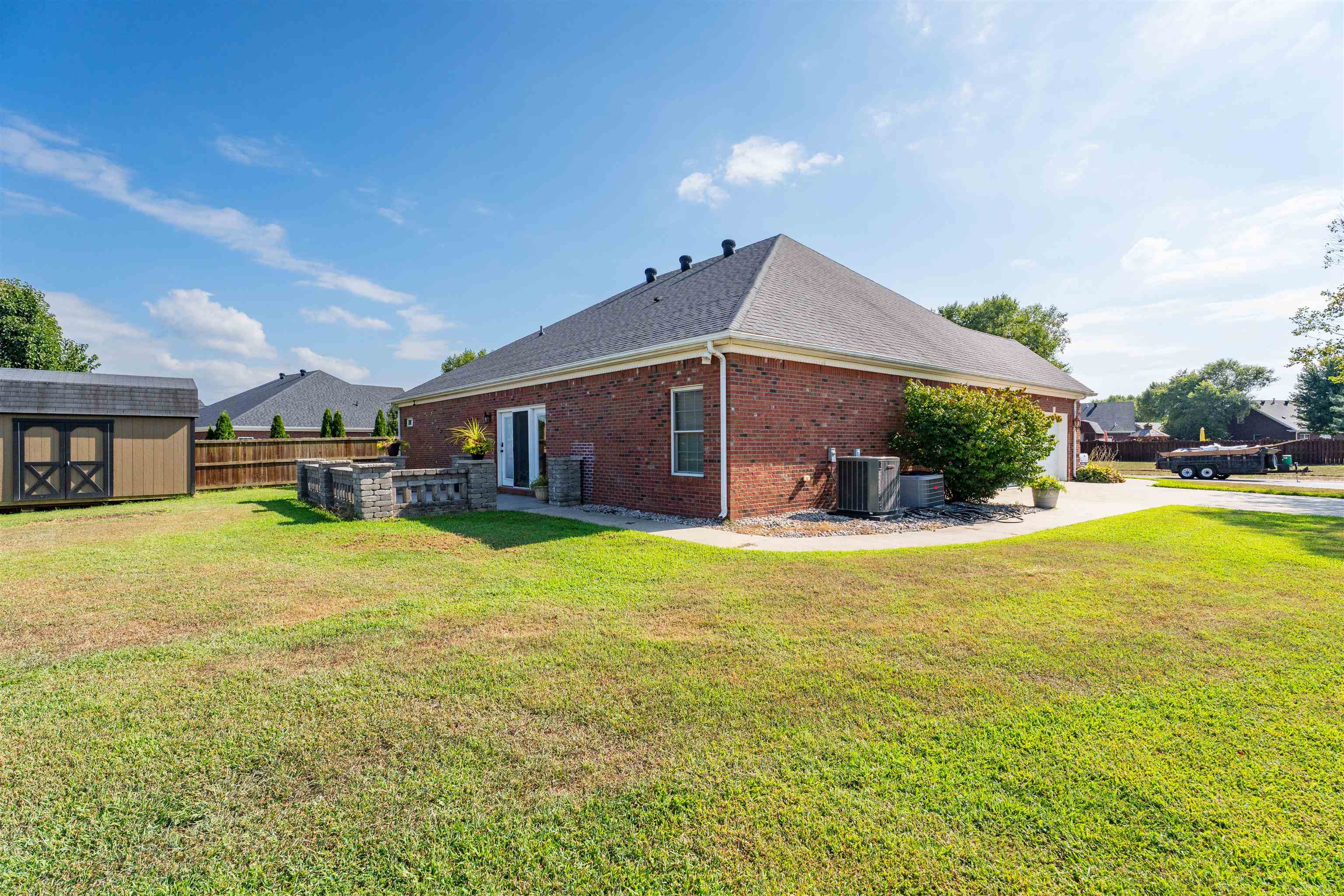 2065 Northwood Drive, Owensboro, Kentucky 42301, 4 Bedrooms Bedrooms, ,3 BathroomsBathrooms,Single Family Residence,For Sale,Northwood Drive,92910