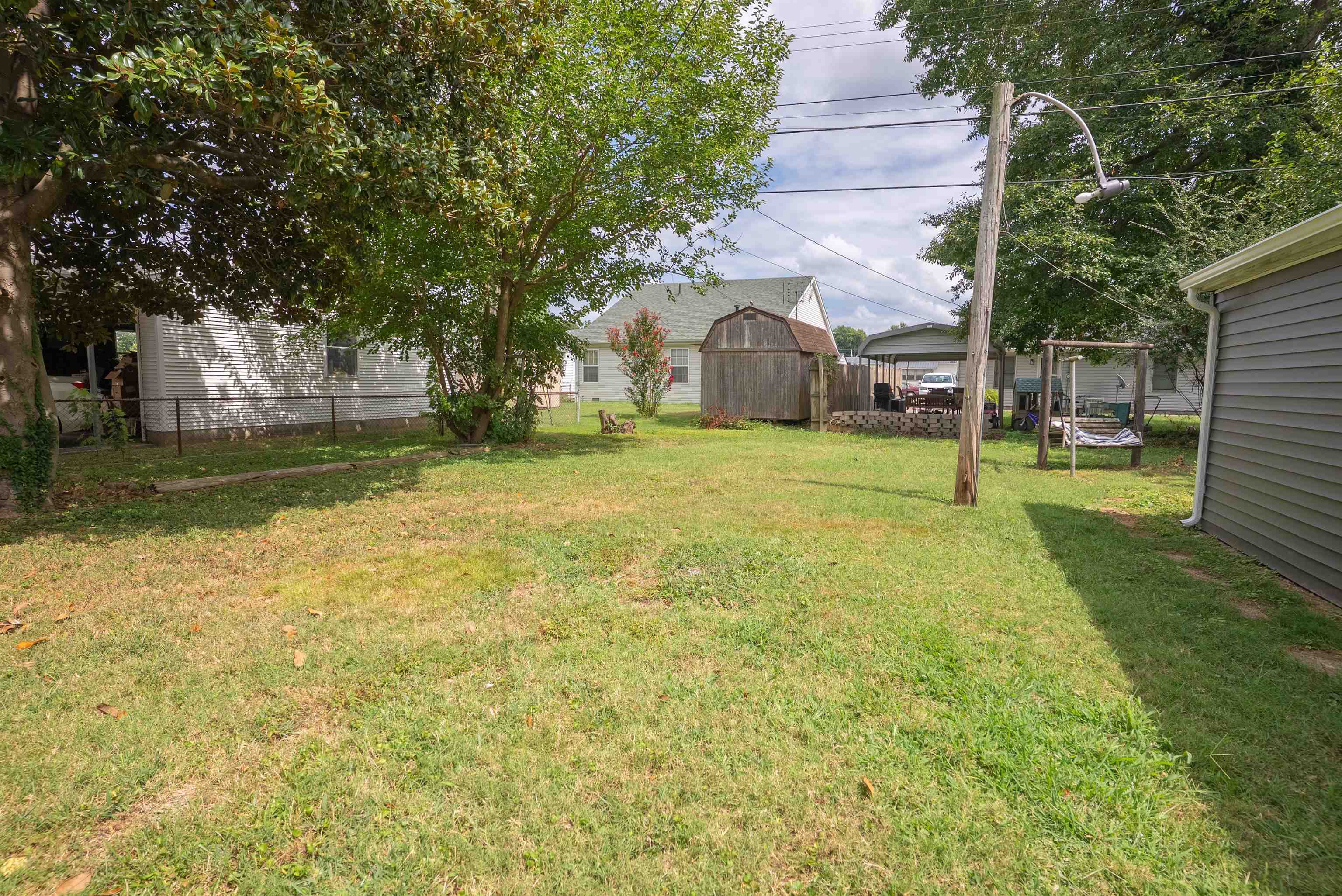 3441 Hawthorne Dr, Owensboro, Kentucky 42303, 3 Bedrooms Bedrooms, ,1 BathroomBathrooms,Single Family Residence,For Sale,Hawthorne Dr,92915