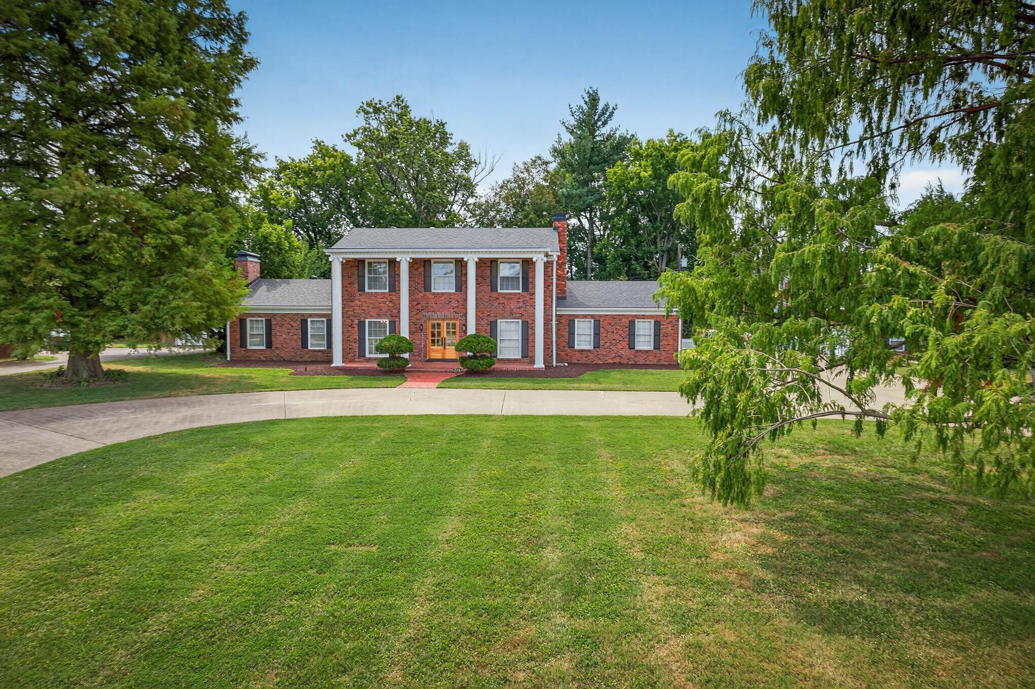 2124 Griffith Ave, Owensboro, Kentucky 42301, 5 Bedrooms Bedrooms, ,3 BathroomsBathrooms,Single Family Residence,For Sale,Griffith Ave,92916