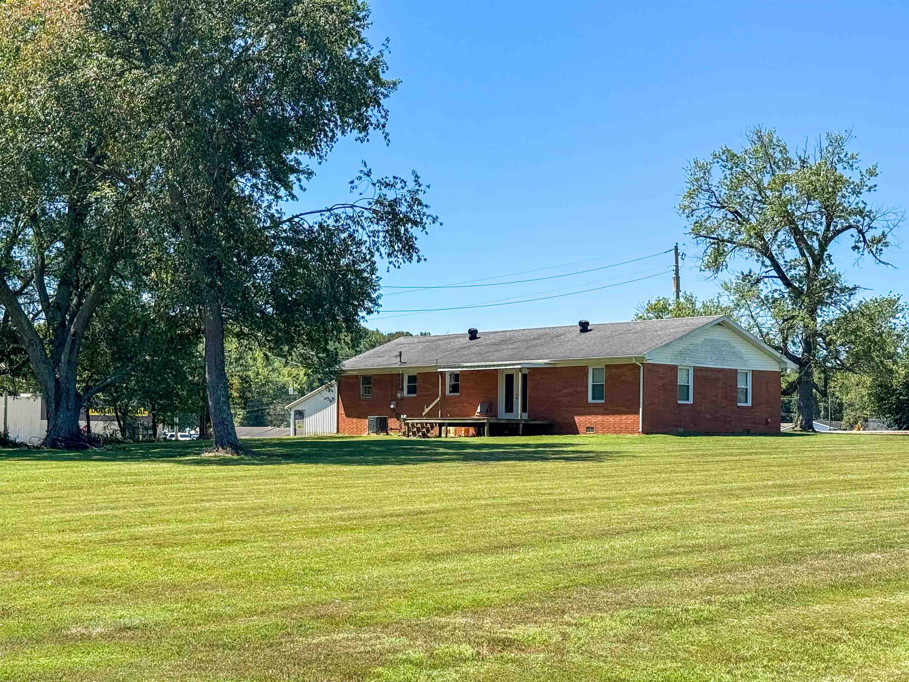 223 Walnut St, Centertown, Kentucky 42328, 2 Bedrooms Bedrooms, ,1 BathroomBathrooms,Single Family Residence,For Sale,Walnut St,92919