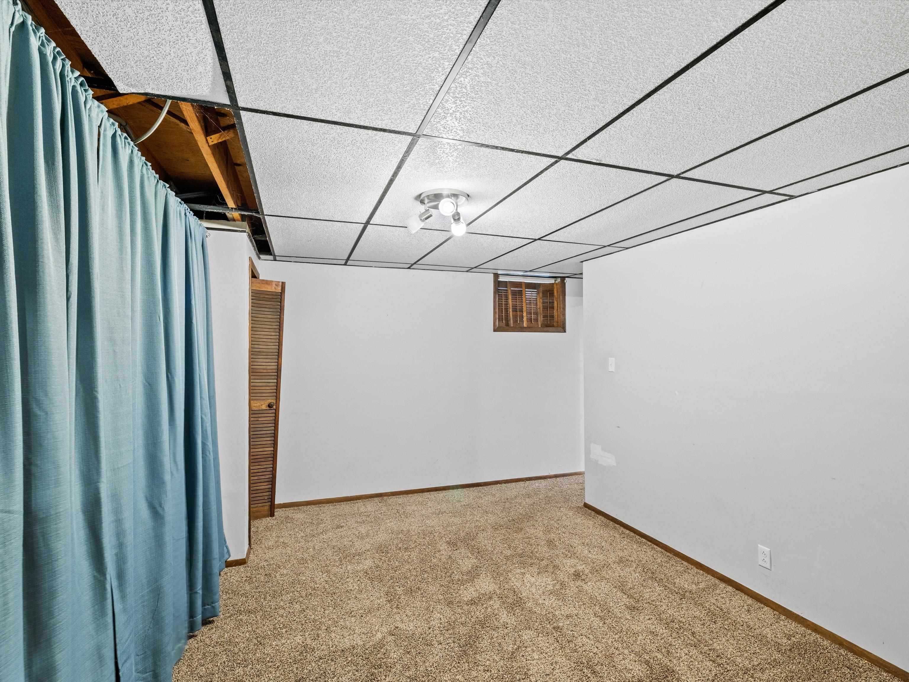 125 Cortez, CHANDLER, Indiana 47610, 5 Bedrooms Bedrooms, ,2 BathroomsBathrooms,Single Family Residence,For Sale,Cortez,92920