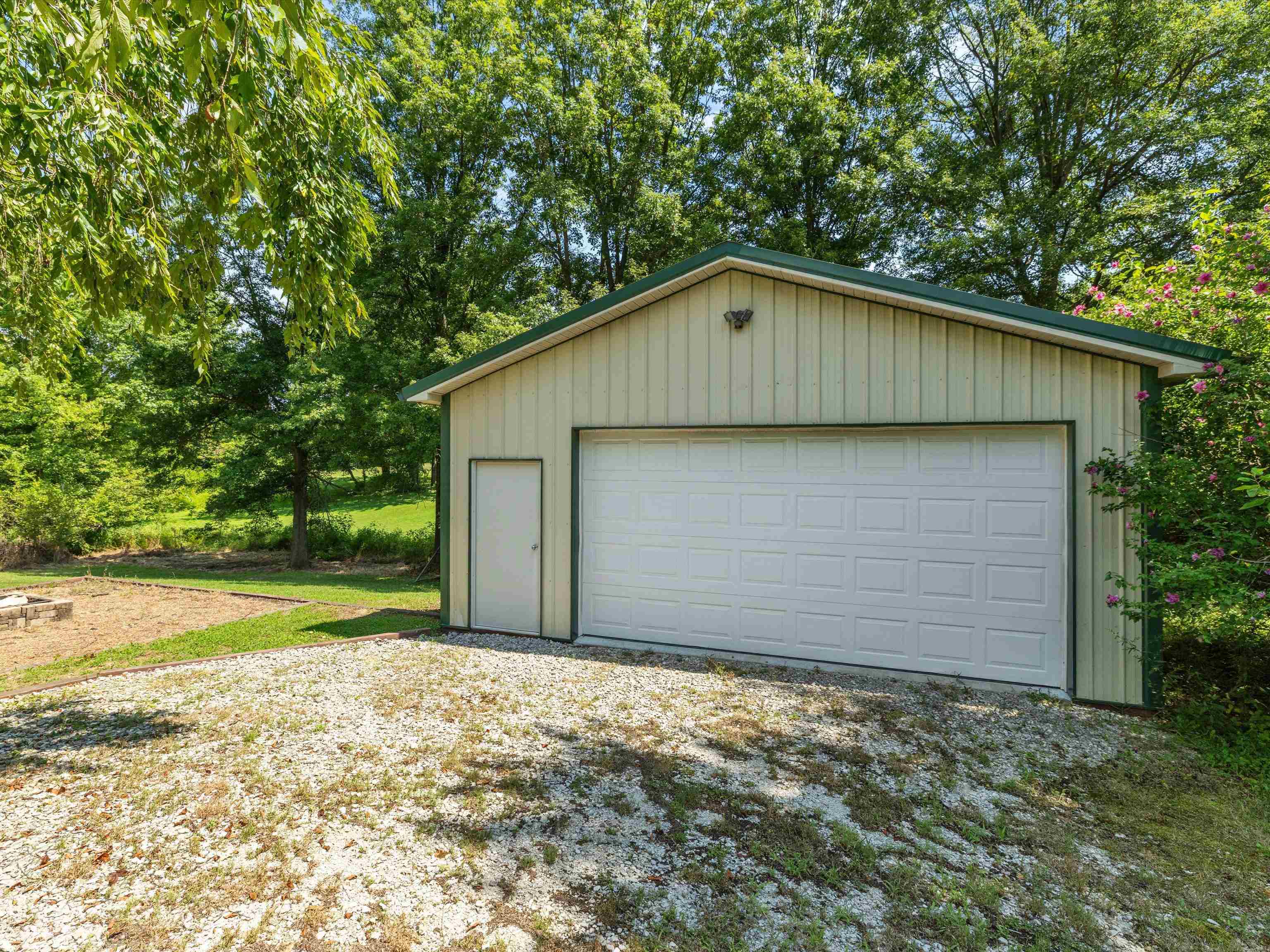 125 Cortez, CHANDLER, Indiana 47610, 5 Bedrooms Bedrooms, ,2 BathroomsBathrooms,Single Family Residence,For Sale,Cortez,92920