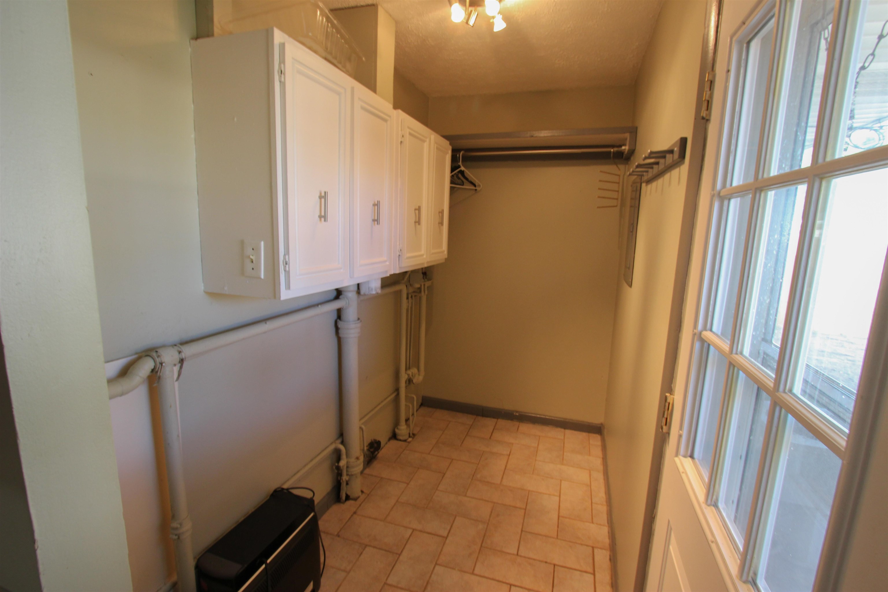 3838 Rudy Martin Drive, Owensboro, Kentucky 42301, 3 Bedrooms Bedrooms, ,1 BathroomBathrooms,Single Family Residence,For Sale,Rudy Martin Drive,92921
