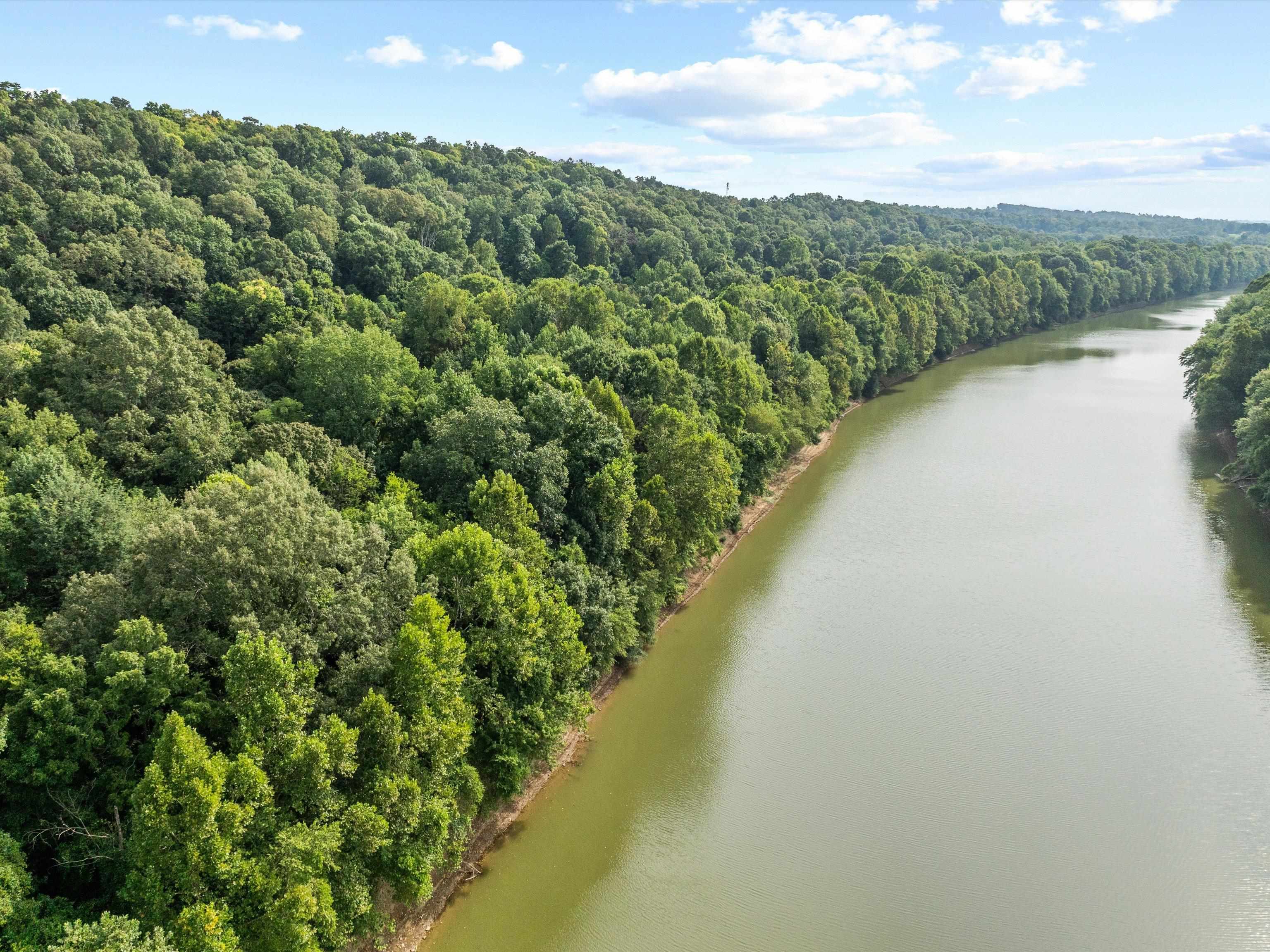 1404 Trailer Road, Calhoun, Kentucky 42327, 3 Bedrooms Bedrooms, ,1 BathroomBathrooms,Farm,For Sale,Trailer Road,92922