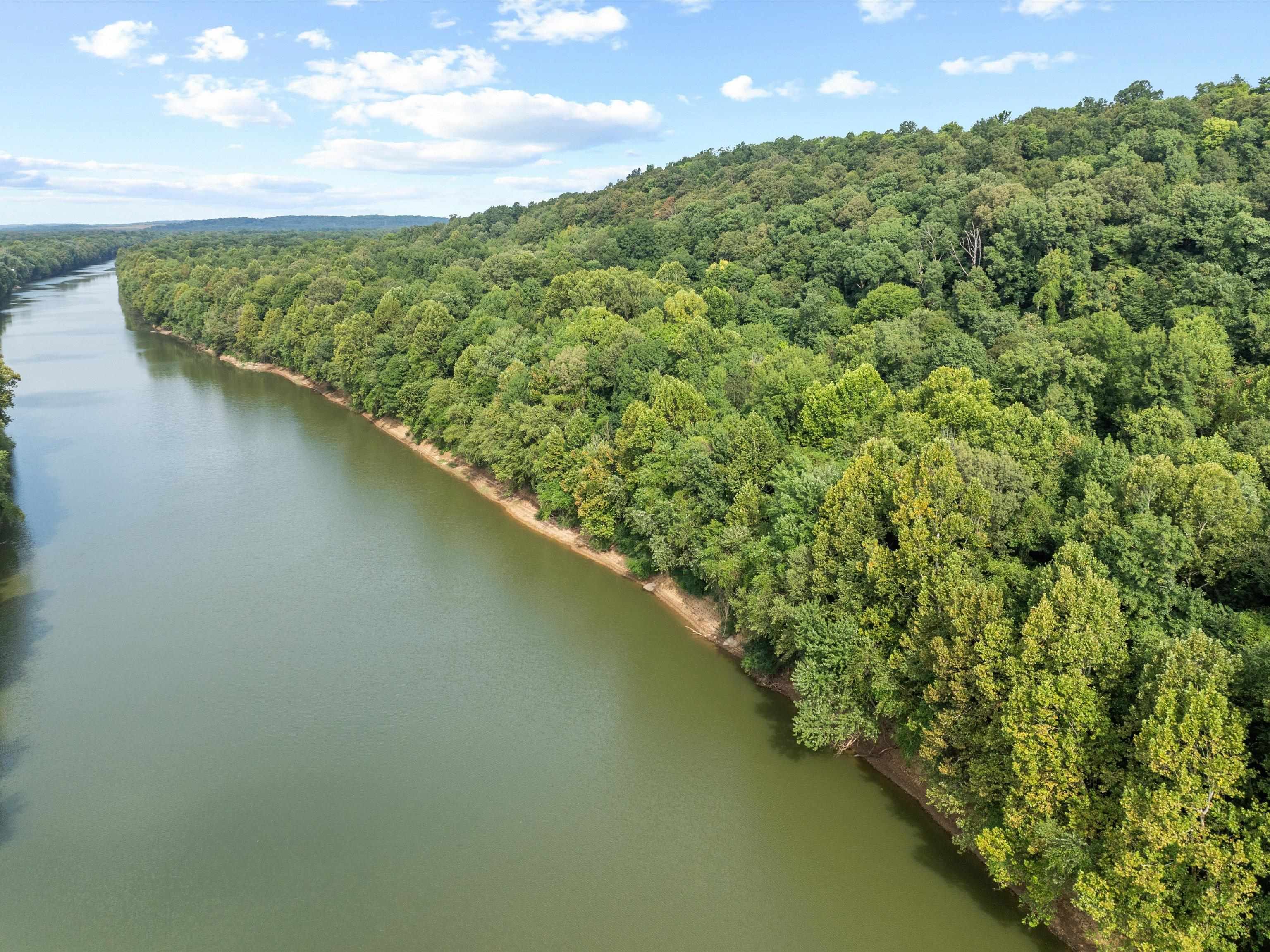 1404 Trailer Road, Calhoun, Kentucky 42327, 3 Bedrooms Bedrooms, ,1 BathroomBathrooms,Farm,For Sale,Trailer Road,92922