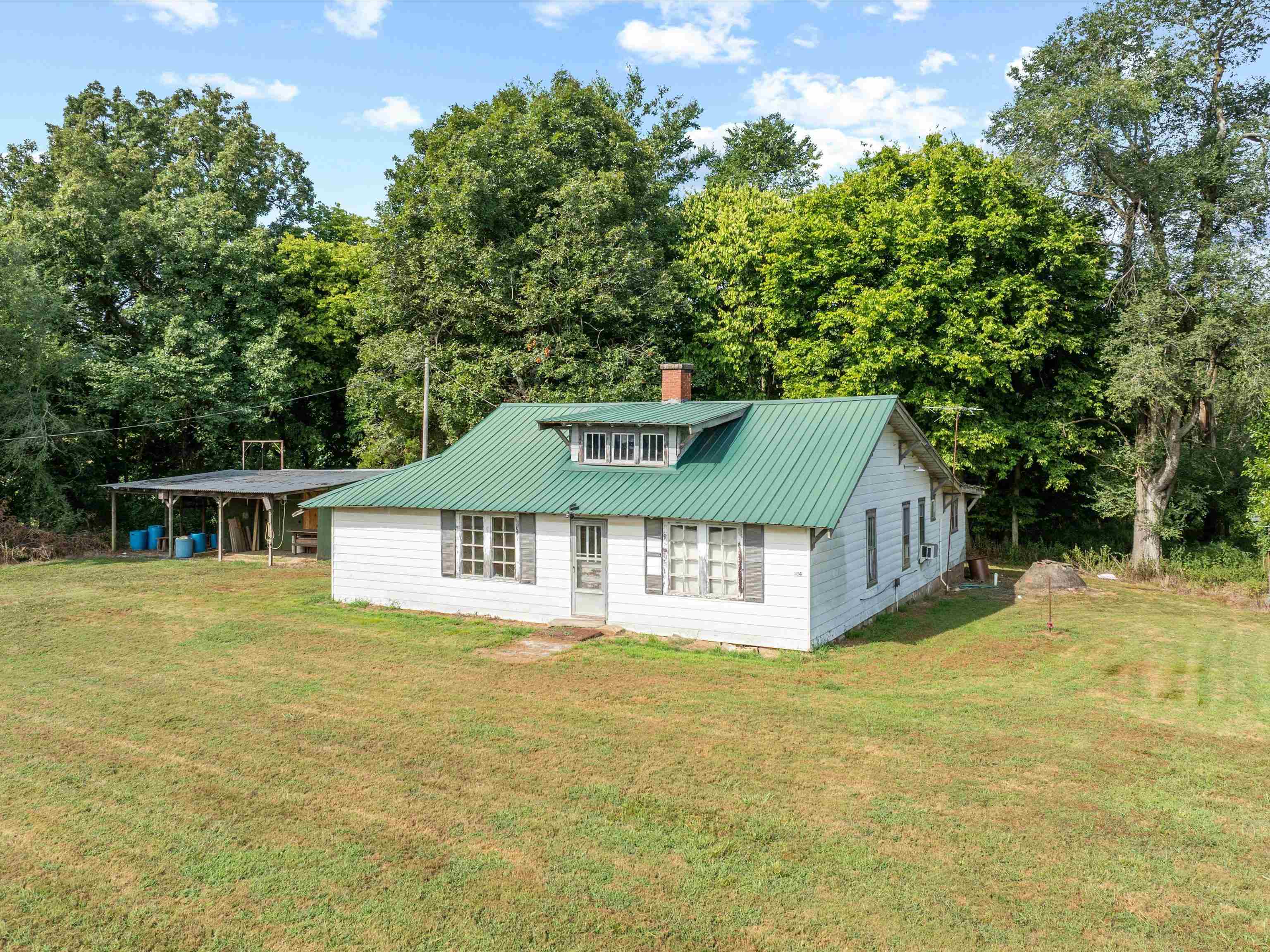 1404 Trailer Road, Calhoun, Kentucky 42327, 3 Bedrooms Bedrooms, ,1 BathroomBathrooms,Farm,For Sale,Trailer Road,92922