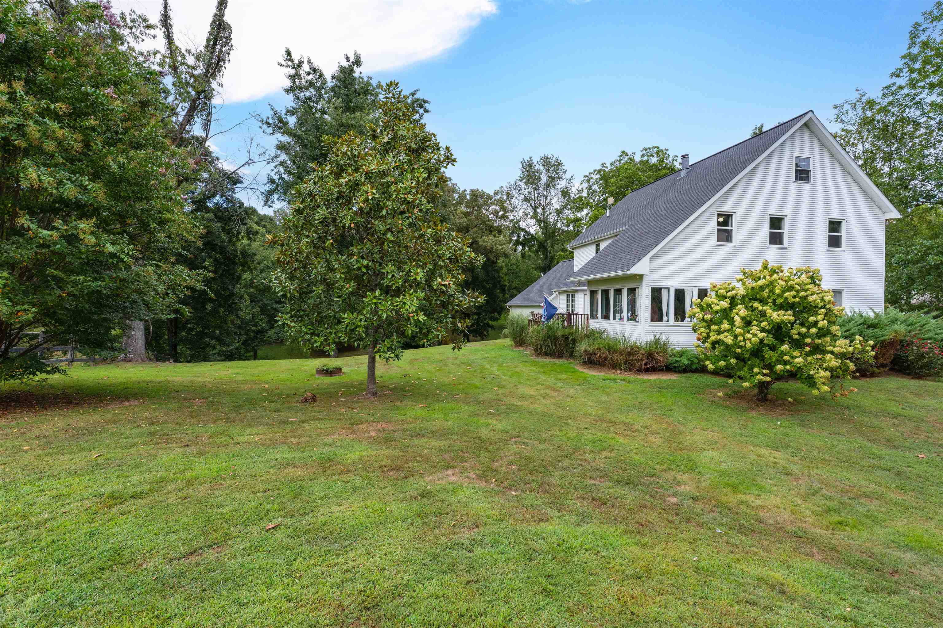 1699 Country Club Lane, Hartford, Kentucky 42347, 4 Bedrooms Bedrooms, ,2 BathroomsBathrooms,Single Family Residence,For Sale,Country Club Lane,92927