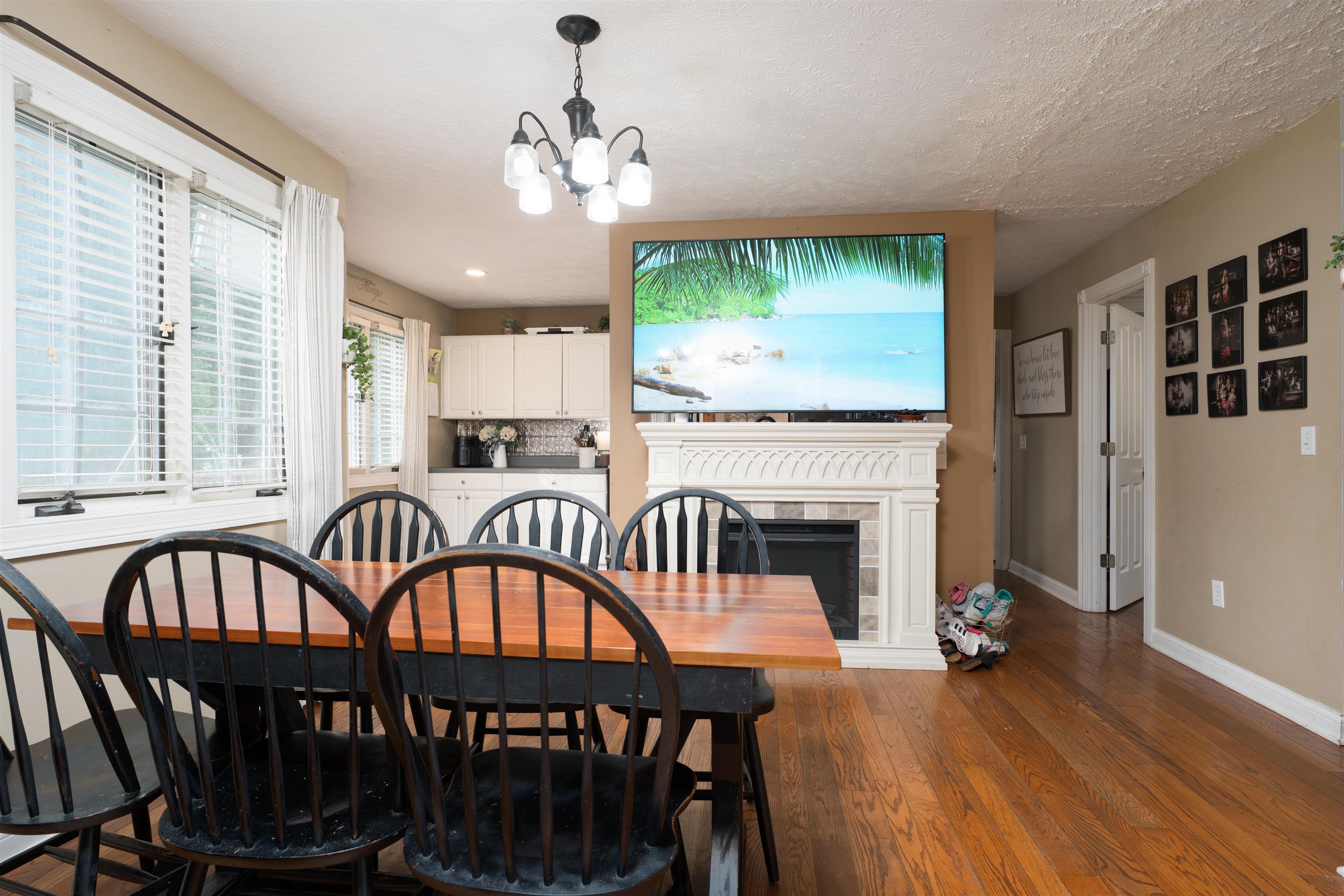 1699 Country Club Lane, Hartford, Kentucky 42347, 4 Bedrooms Bedrooms, ,2 BathroomsBathrooms,Single Family Residence,For Sale,Country Club Lane,92927