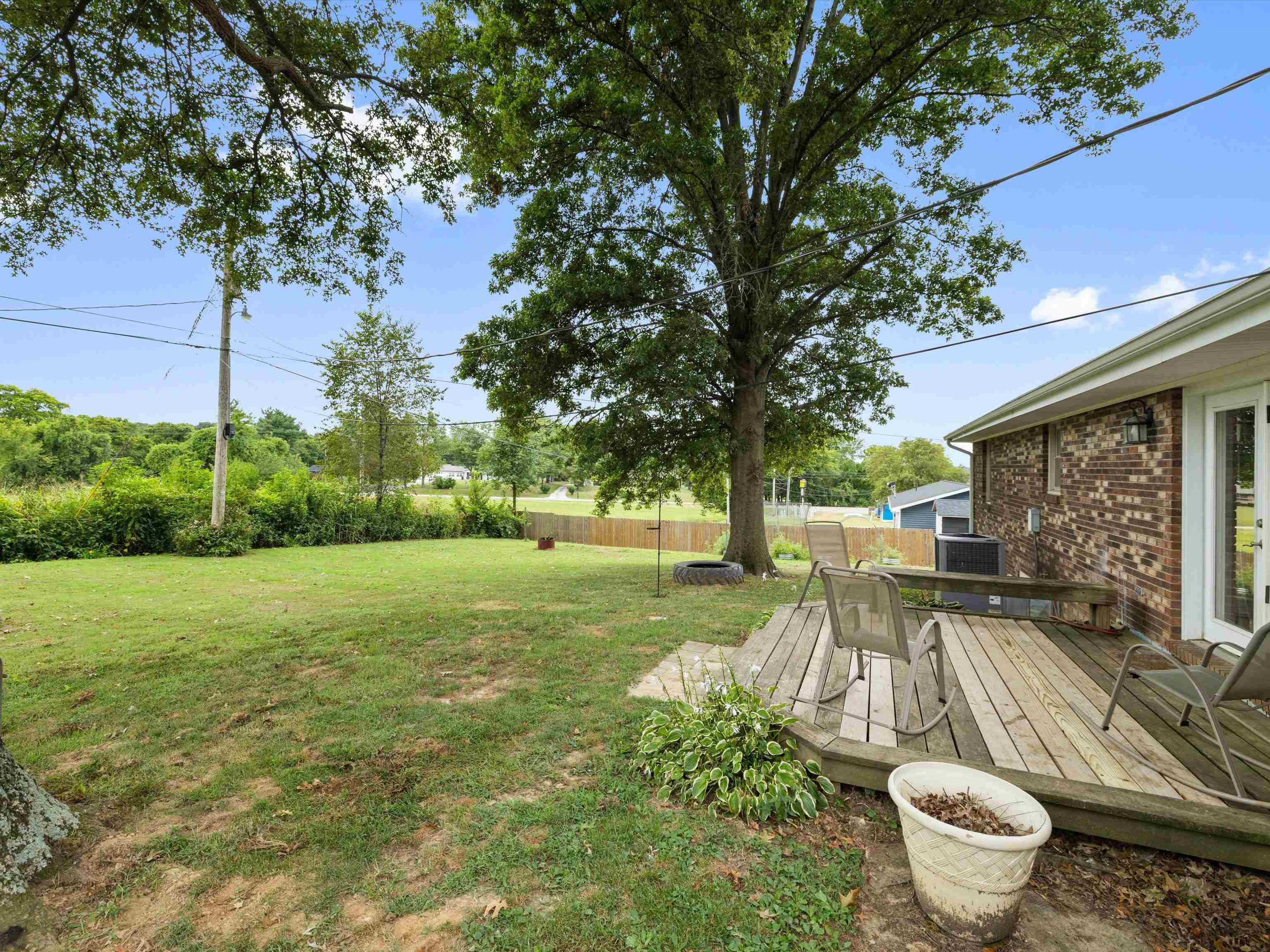 1036 Ernest Ln, Henderson, Kentucky 42420, 3 Bedrooms Bedrooms, ,1 BathroomBathrooms,Ranch,For Sale,Ernest Ln,92928