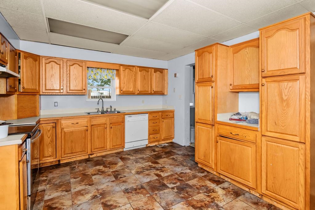 115 Pell St., Lewisport, Kentucky 42351, 4 Bedrooms Bedrooms, ,2 BathroomsBathrooms,Single Family Residence,For Sale,Pell St.,92929