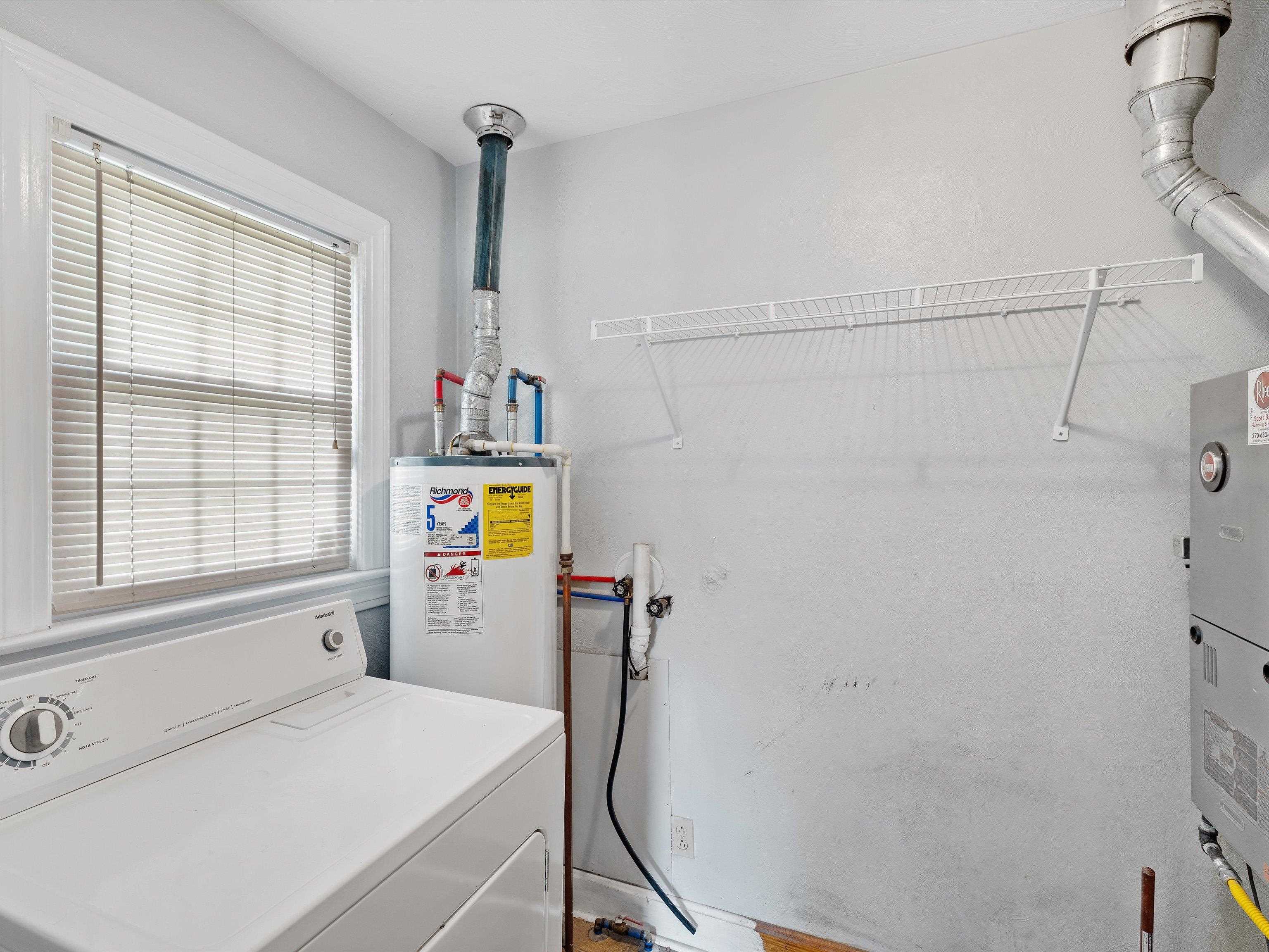 725 Canterbury Rd, Owensboro, Kentucky 42303, 2 Bedrooms Bedrooms, ,1 BathroomBathrooms,Single Family Residence,For Sale,Canterbury Rd,92930
