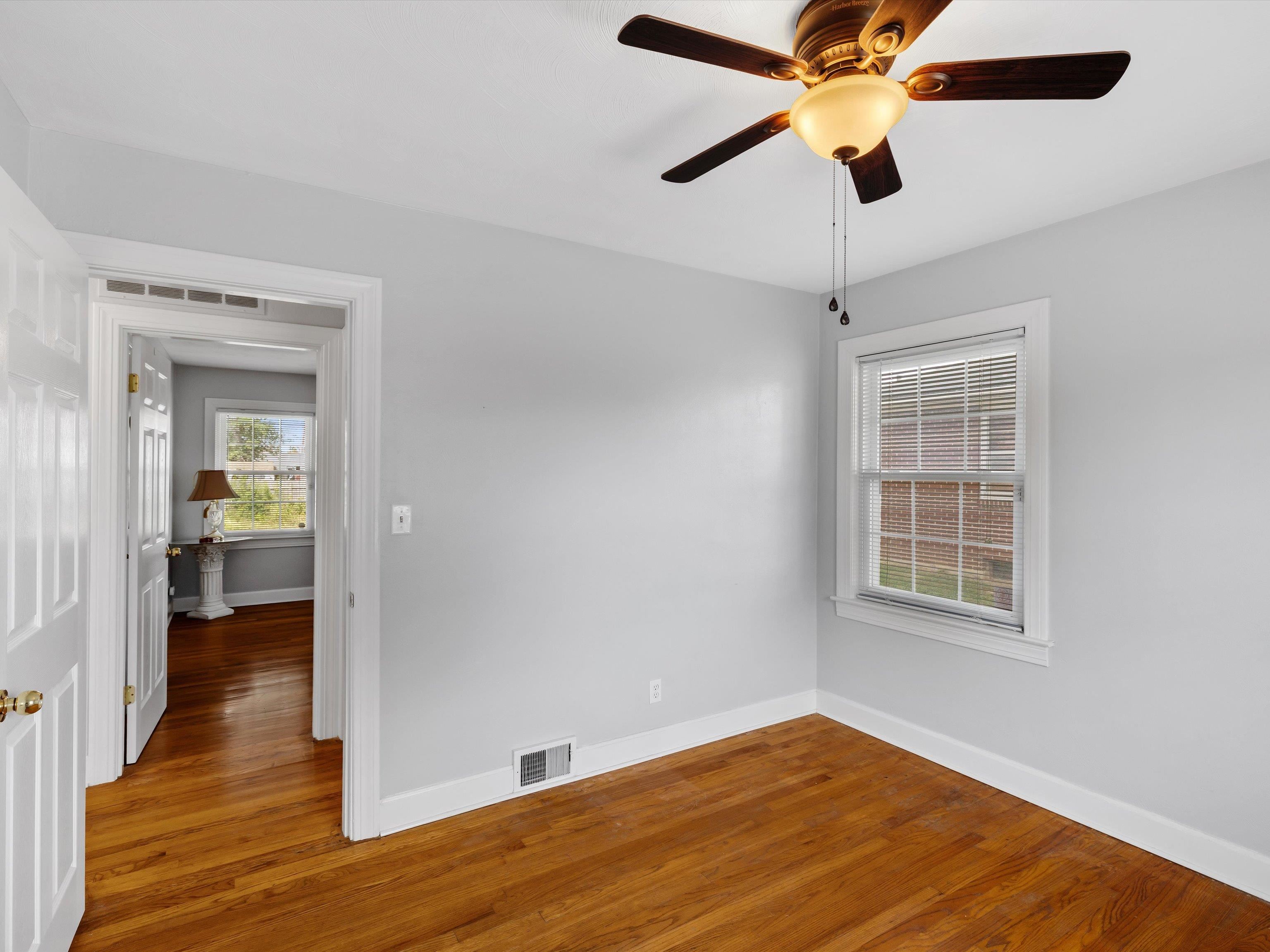 725 Canterbury Rd, Owensboro, Kentucky 42303, 2 Bedrooms Bedrooms, ,1 BathroomBathrooms,Single Family Residence,For Sale,Canterbury Rd,92930