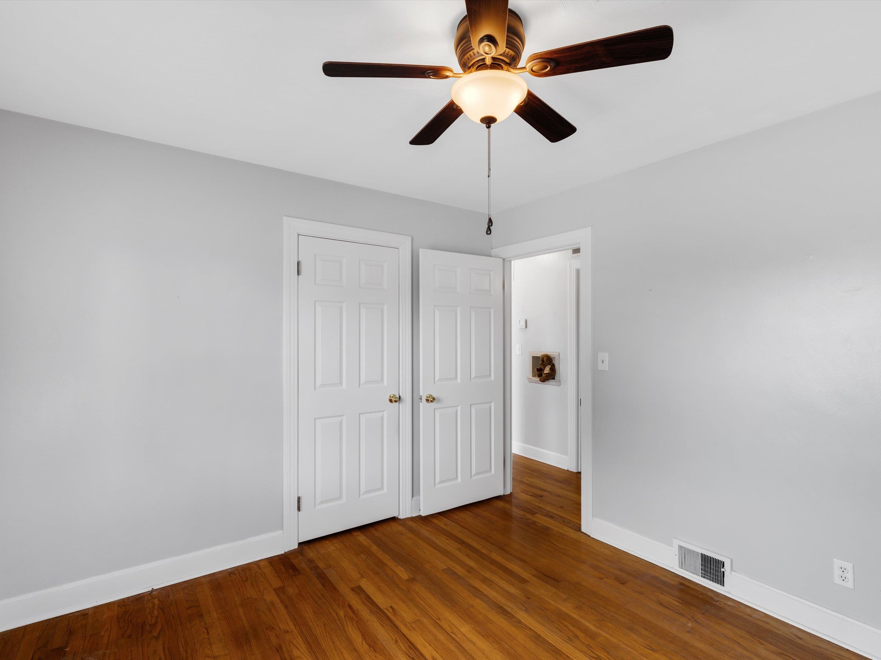 725 Canterbury Rd, Owensboro, Kentucky 42303, 2 Bedrooms Bedrooms, ,1 BathroomBathrooms,Single Family Residence,For Sale,Canterbury Rd,92930