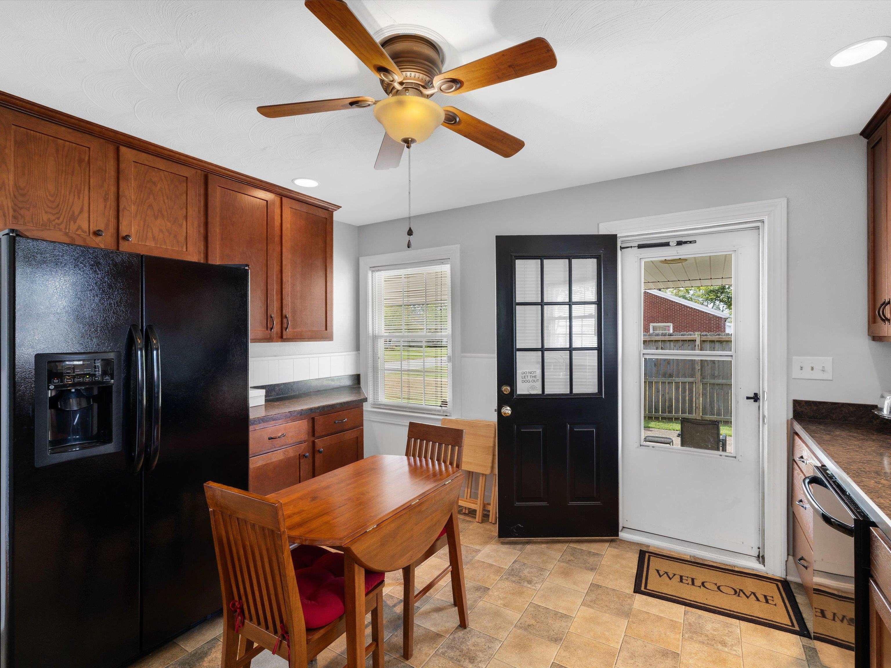 725 Canterbury Rd, Owensboro, Kentucky 42303, 2 Bedrooms Bedrooms, ,1 BathroomBathrooms,Single Family Residence,For Sale,Canterbury Rd,92930