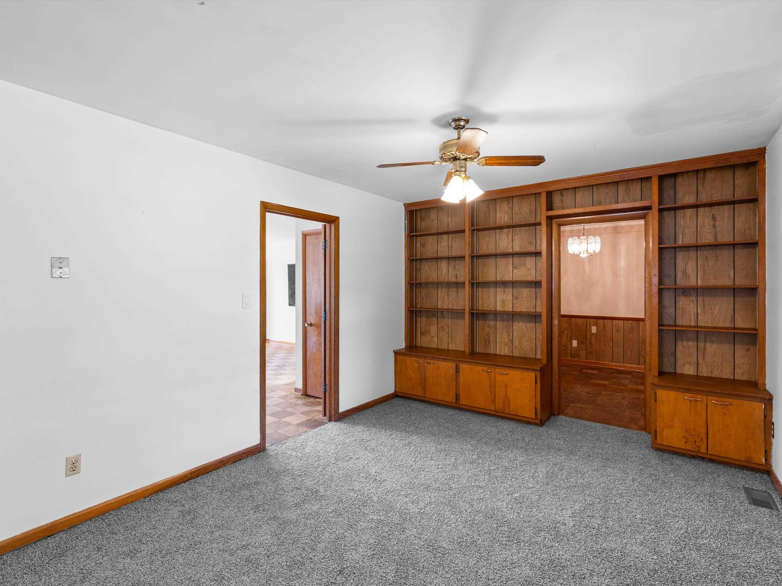 3211 Chickasaw Drive, Owensboro, Kentucky 43201, 4 Bedrooms Bedrooms, ,2 BathroomsBathrooms,Single Family Residence,For Sale,Chickasaw Drive,92931