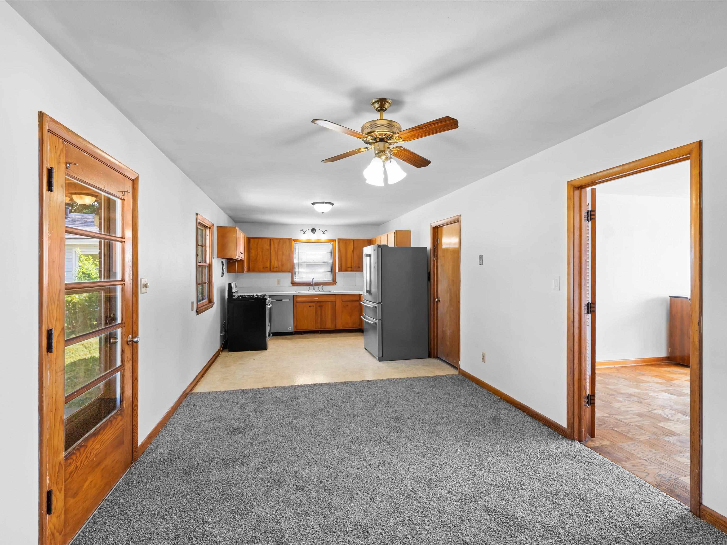 3211 Chickasaw Drive, Owensboro, Kentucky 43201, 4 Bedrooms Bedrooms, ,2 BathroomsBathrooms,Single Family Residence,For Sale,Chickasaw Drive,92931