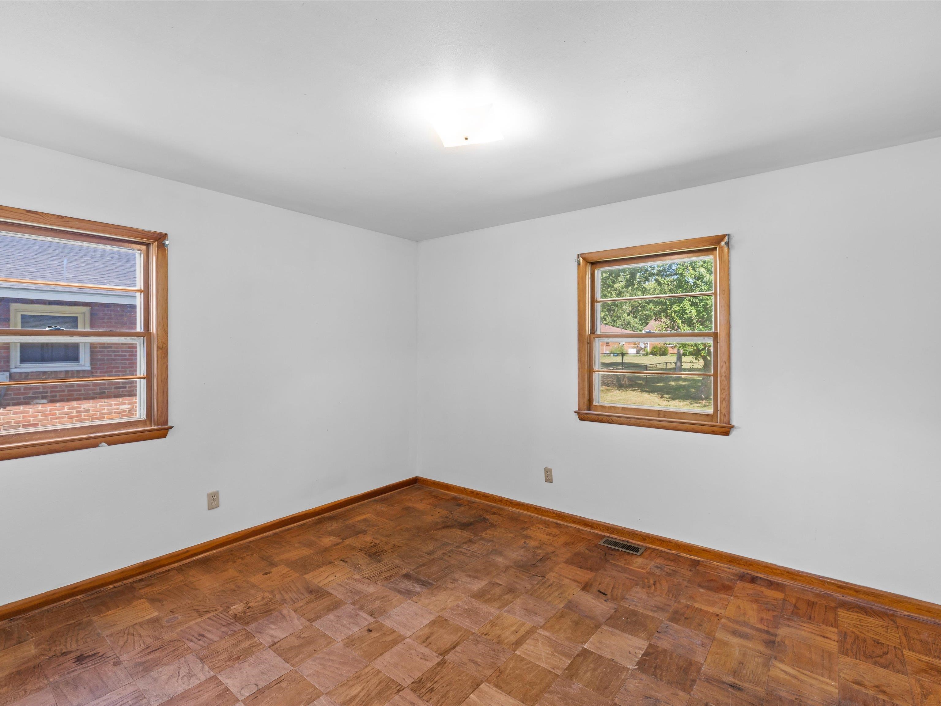 3211 Chickasaw Drive, Owensboro, Kentucky 43201, 4 Bedrooms Bedrooms, ,2 BathroomsBathrooms,Single Family Residence,For Sale,Chickasaw Drive,92931
