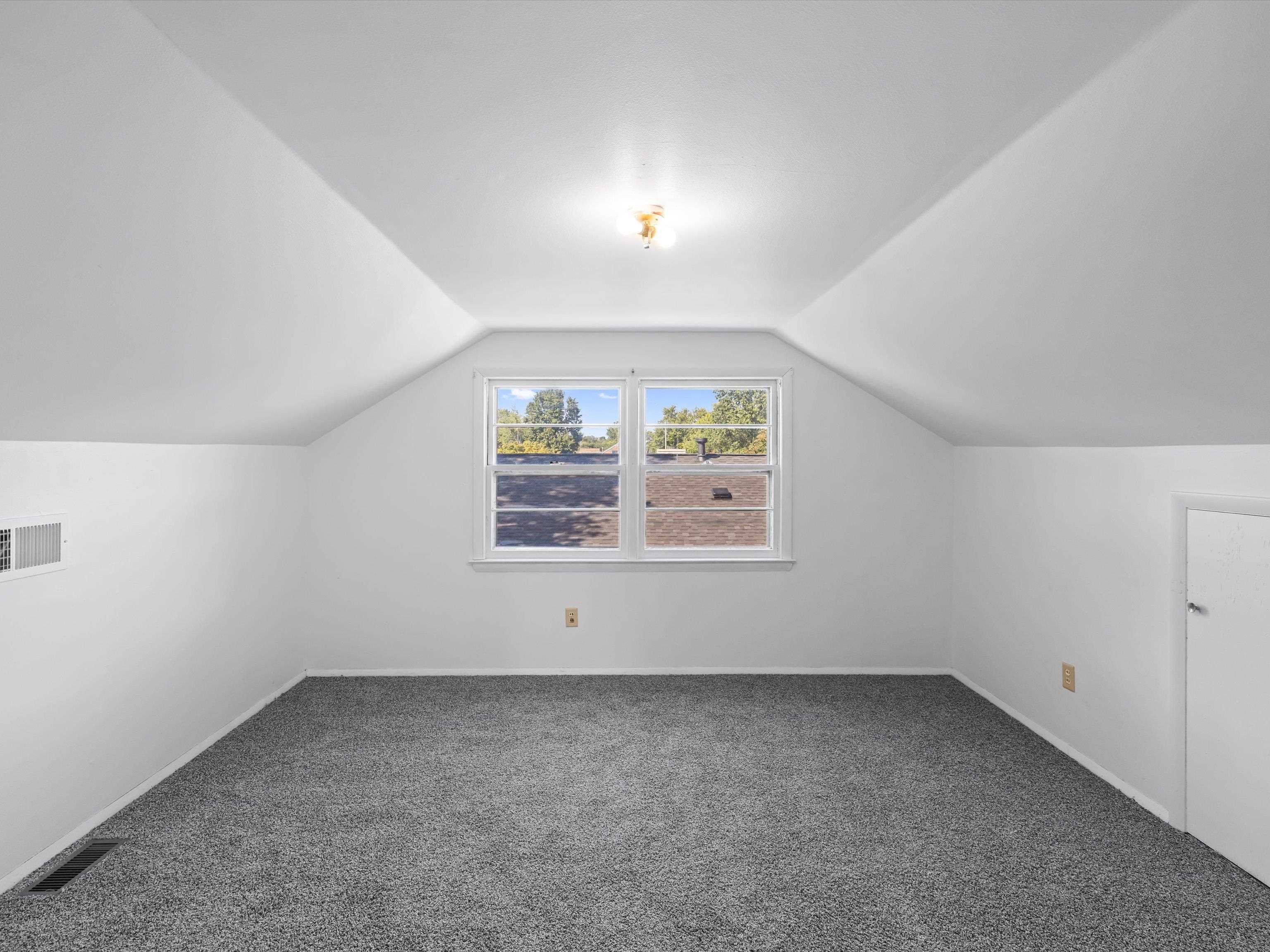 3211 Chickasaw Drive, Owensboro, Kentucky 43201, 4 Bedrooms Bedrooms, ,2 BathroomsBathrooms,Single Family Residence,For Sale,Chickasaw Drive,92931