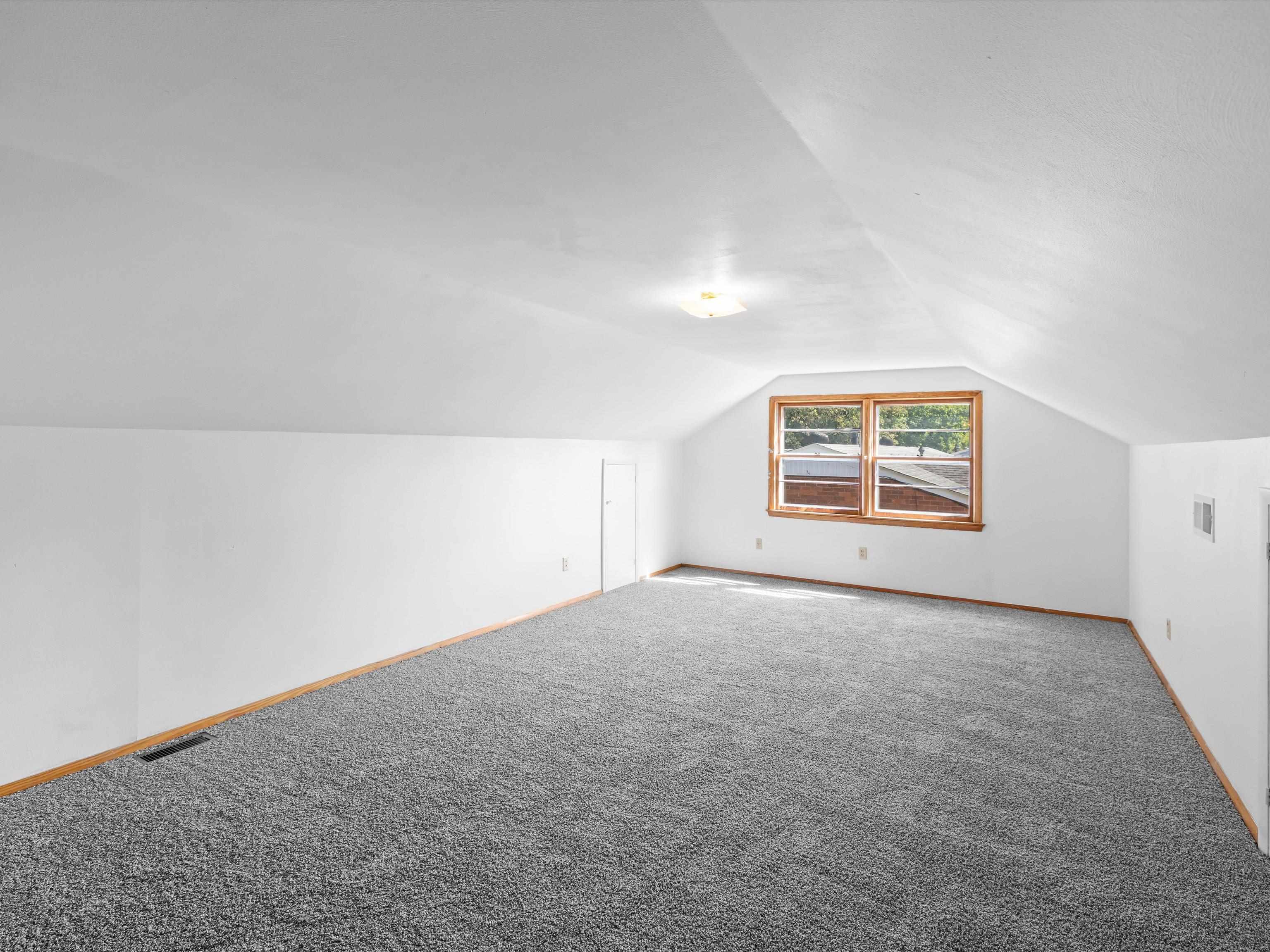 3211 Chickasaw Drive, Owensboro, Kentucky 43201, 4 Bedrooms Bedrooms, ,2 BathroomsBathrooms,Single Family Residence,For Sale,Chickasaw Drive,92931