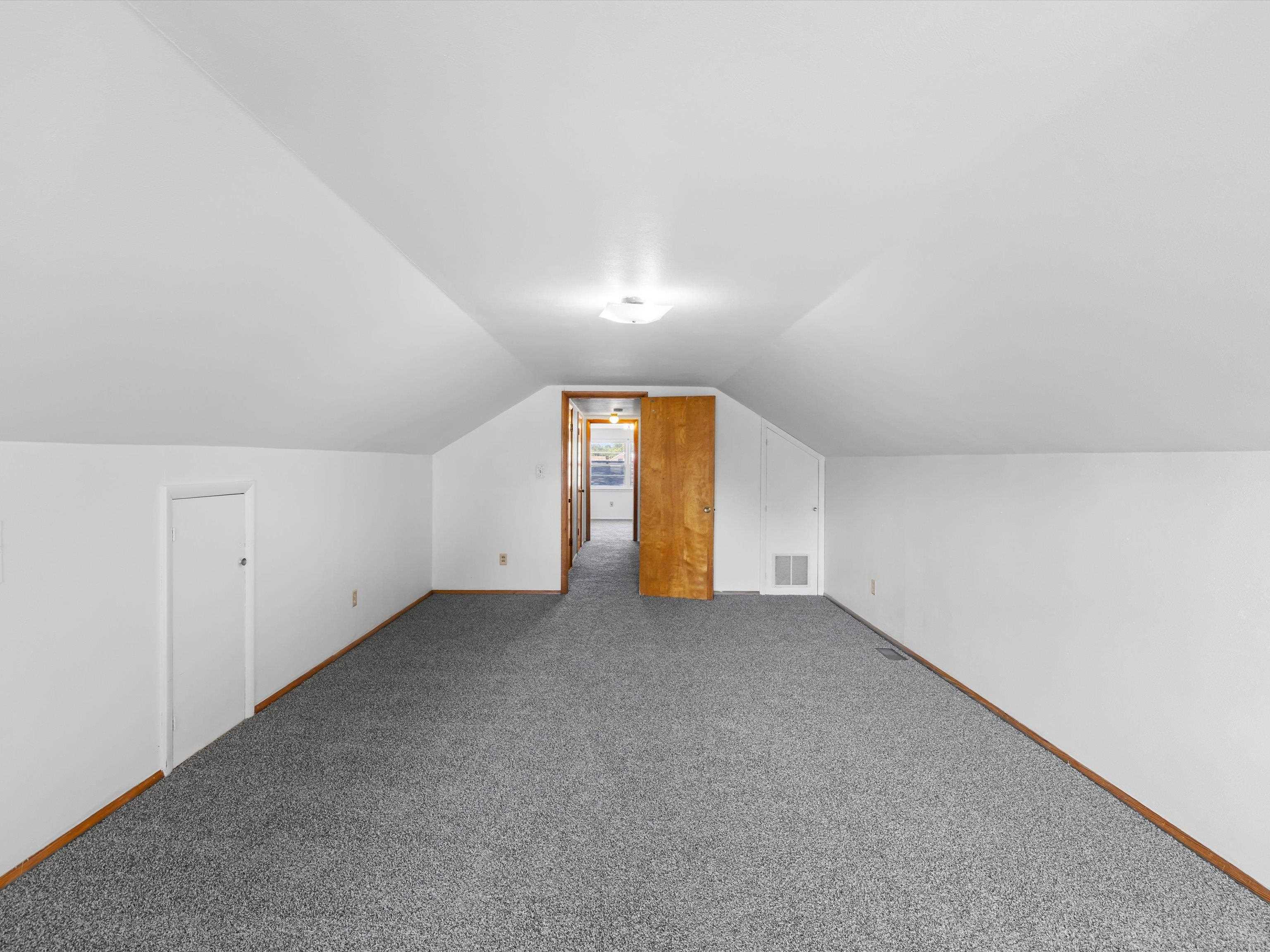 3211 Chickasaw Drive, Owensboro, Kentucky 43201, 4 Bedrooms Bedrooms, ,2 BathroomsBathrooms,Single Family Residence,For Sale,Chickasaw Drive,92931