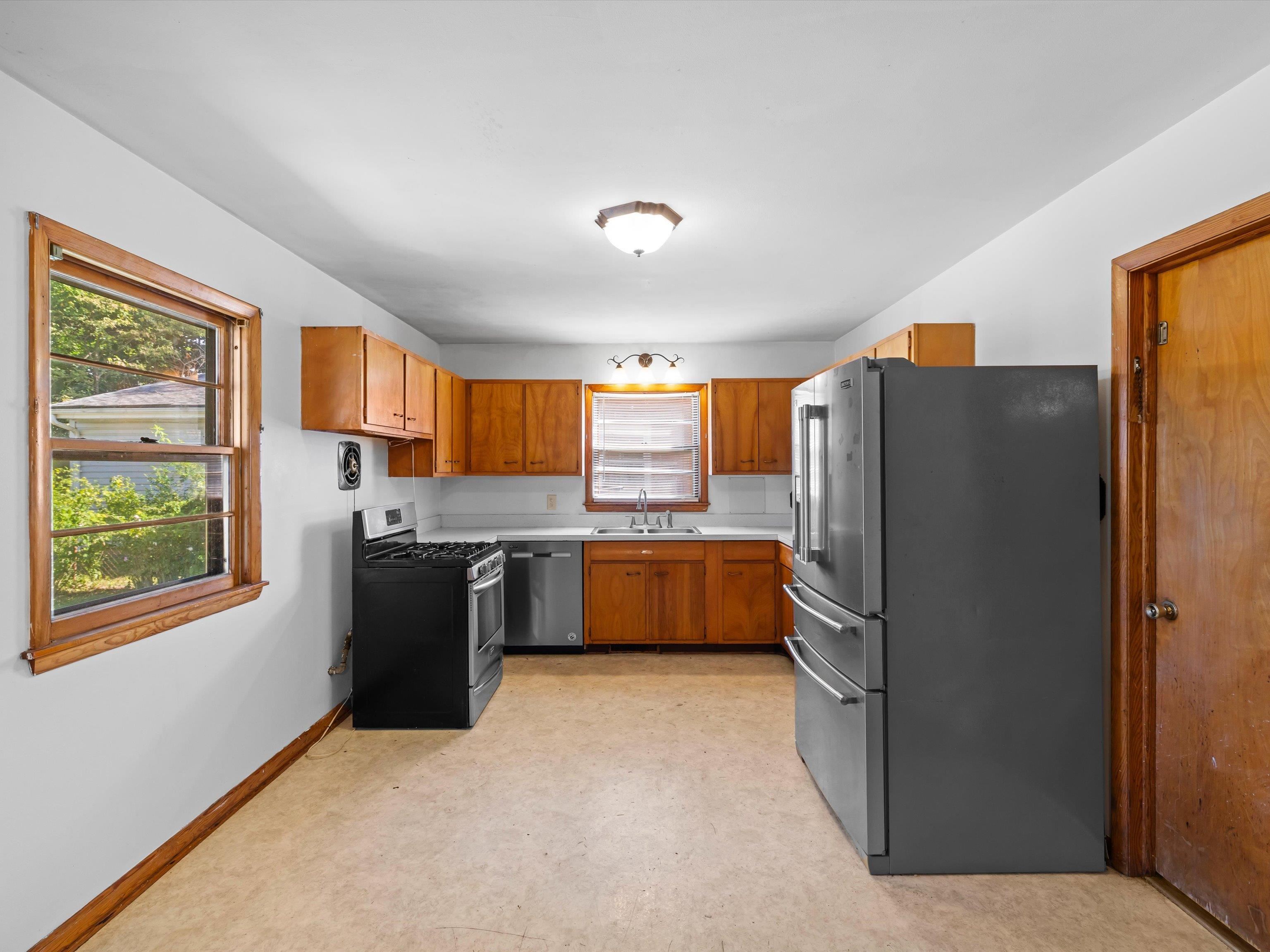 3211 Chickasaw Drive, Owensboro, Kentucky 43201, 4 Bedrooms Bedrooms, ,2 BathroomsBathrooms,Single Family Residence,For Sale,Chickasaw Drive,92931