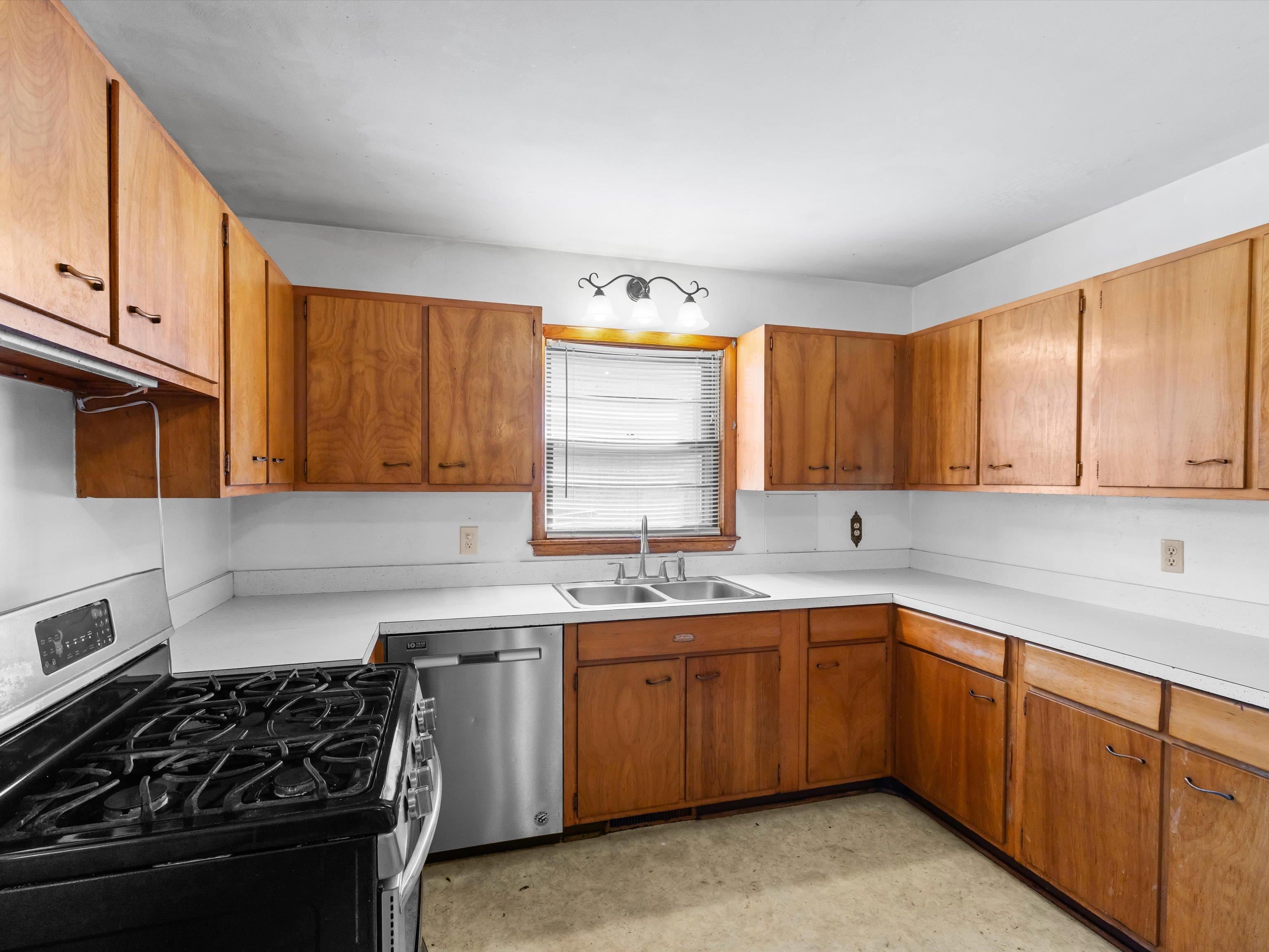 3211 Chickasaw Drive, Owensboro, Kentucky 43201, 4 Bedrooms Bedrooms, ,2 BathroomsBathrooms,Single Family Residence,For Sale,Chickasaw Drive,92931