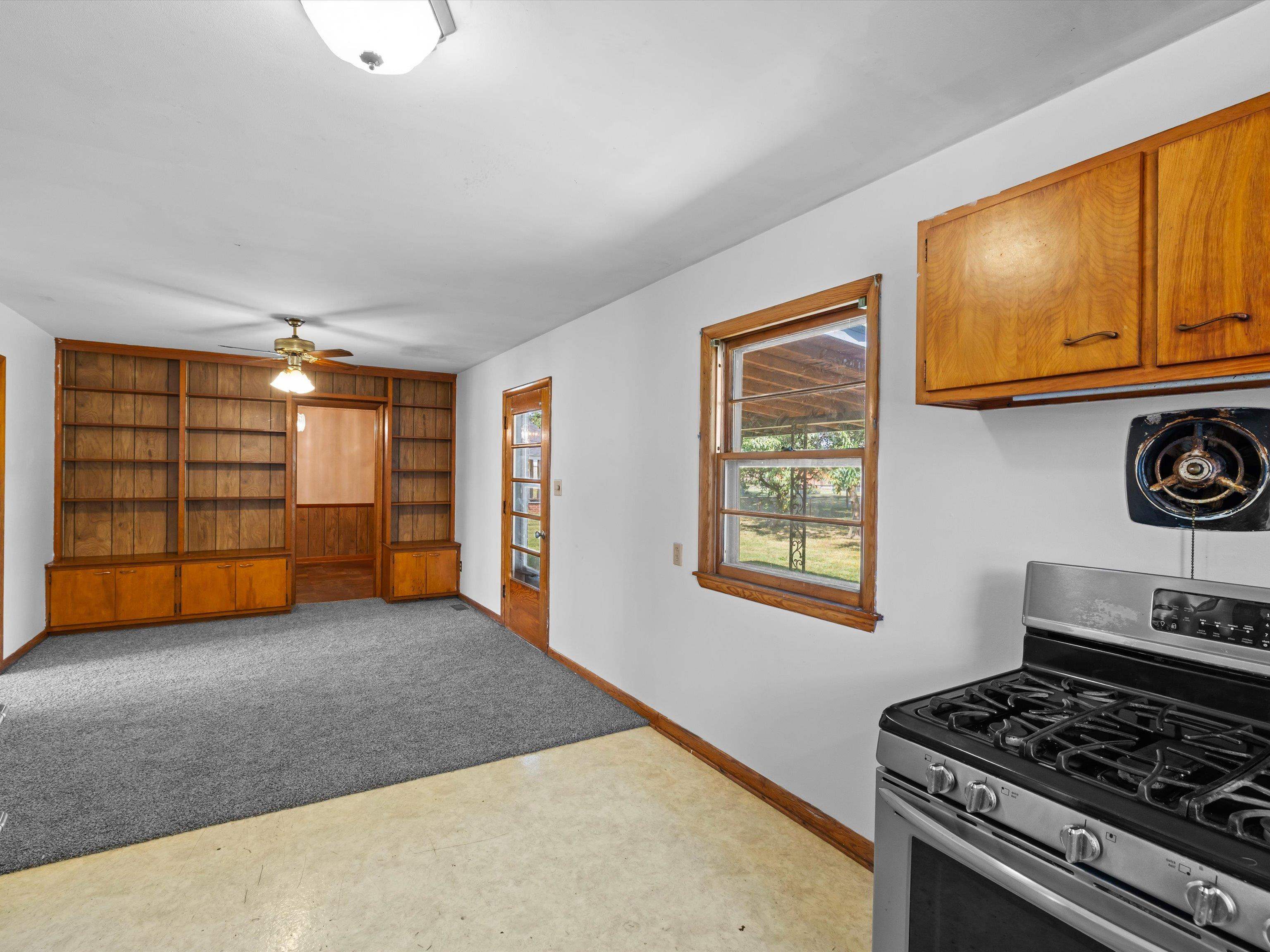 3211 Chickasaw Drive, Owensboro, Kentucky 43201, 4 Bedrooms Bedrooms, ,2 BathroomsBathrooms,Single Family Residence,For Sale,Chickasaw Drive,92931