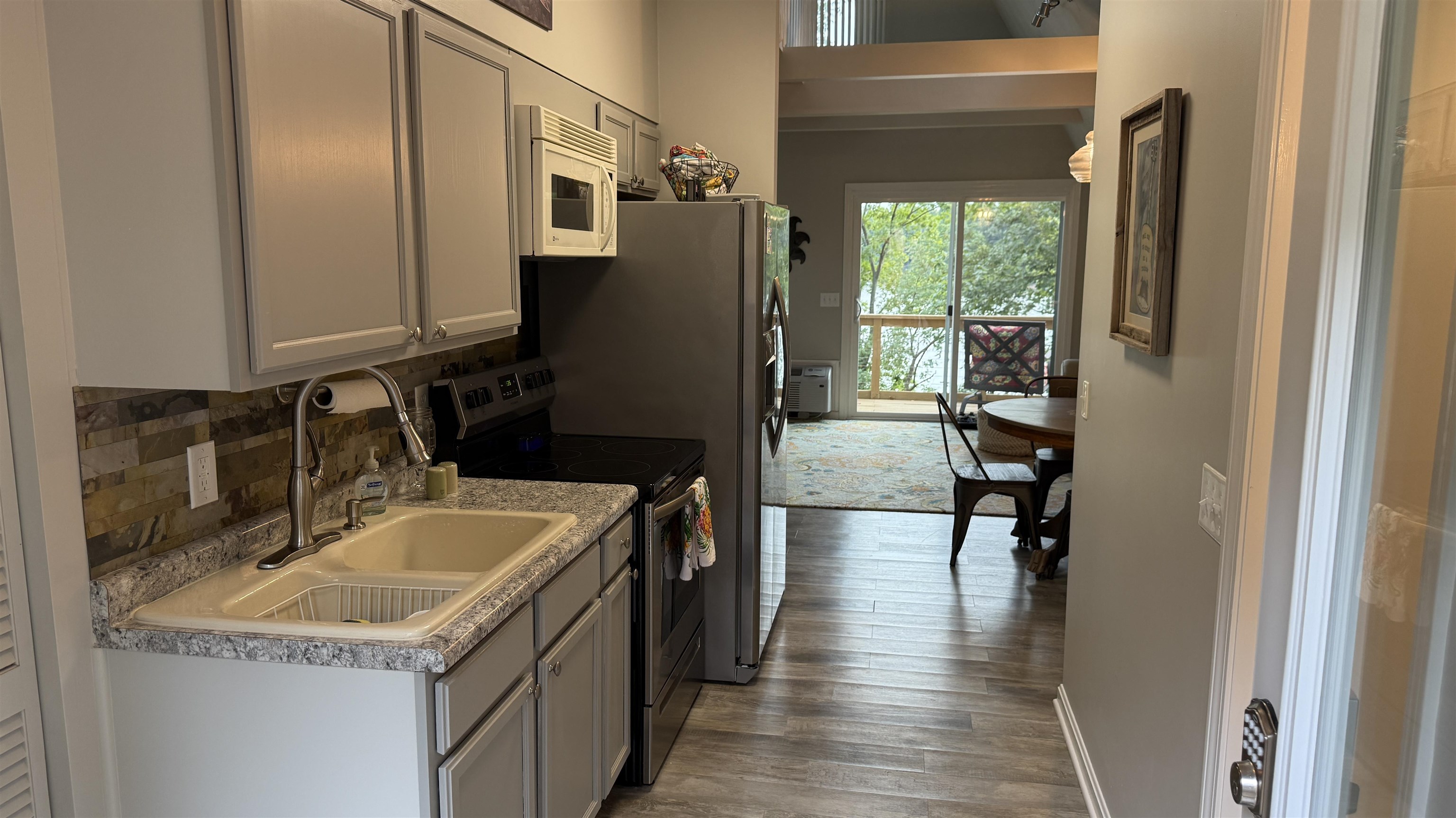 294 Lazy Day Ln, McDaniels, Kentucky 40152, 2 Bedrooms Bedrooms, ,1 BathroomBathrooms,Single Family Residence,For Sale,Lazy Day Ln,92932