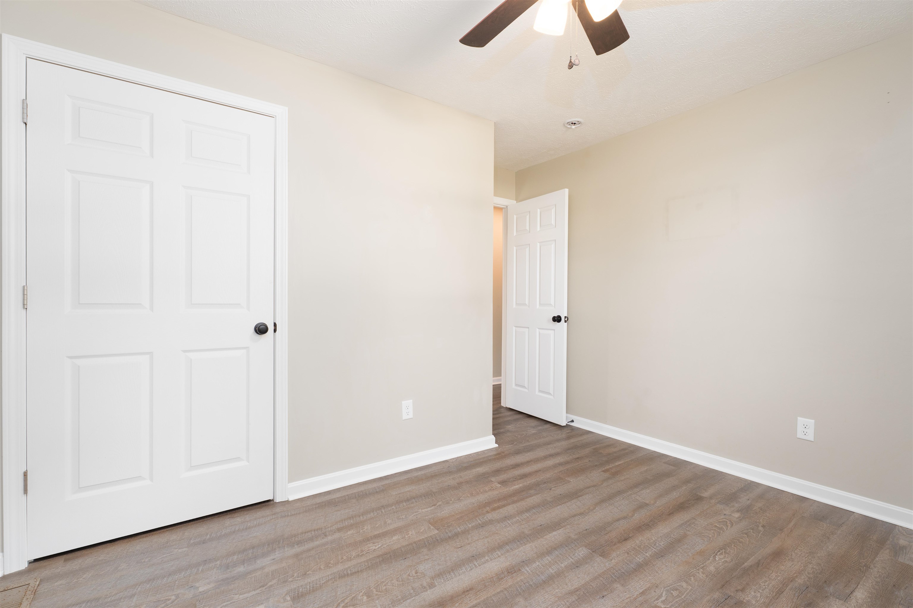 714 Glenn Ct., Owensboro, Kentucky 42303, 2 Bedrooms Bedrooms, ,1 BathroomBathrooms,Single Family Residence,For Sale,Glenn Ct.,92933
