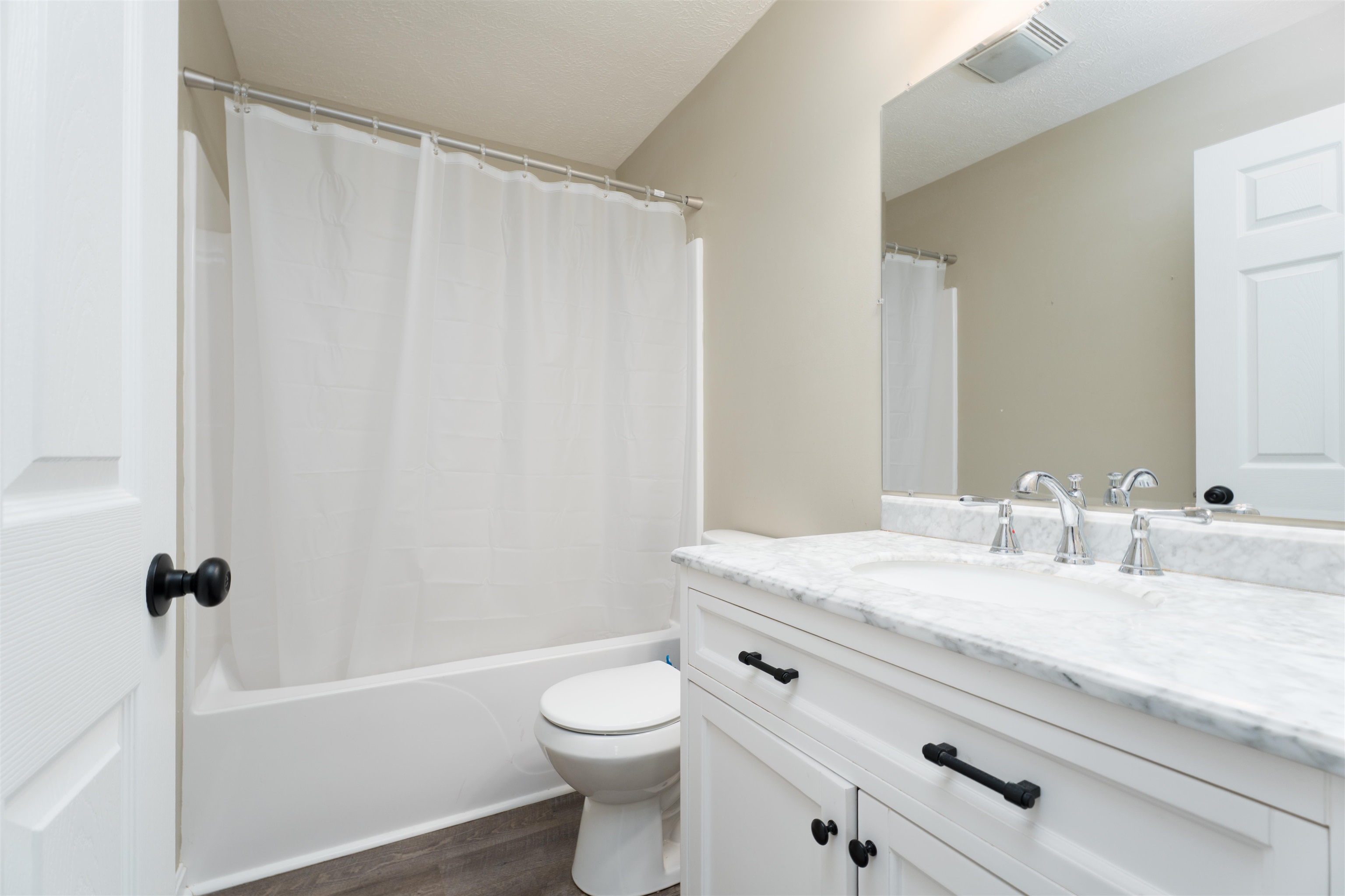714 Glenn Ct., Owensboro, Kentucky 42303, 2 Bedrooms Bedrooms, ,1 BathroomBathrooms,Single Family Residence,For Sale,Glenn Ct.,92933