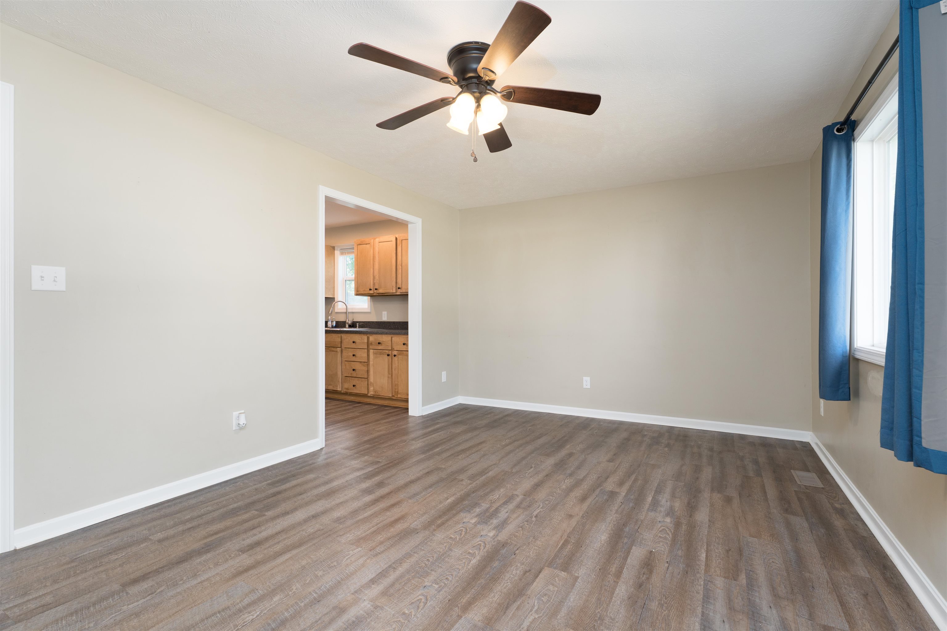 714 Glenn Ct., Owensboro, Kentucky 42303, 2 Bedrooms Bedrooms, ,1 BathroomBathrooms,Single Family Residence,For Sale,Glenn Ct.,92933