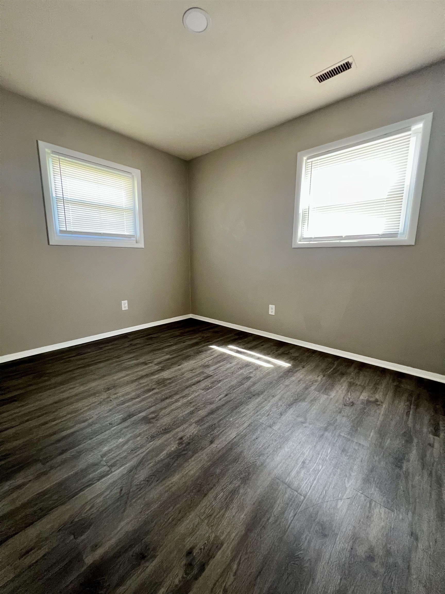224 Longfellow, Owensboro, Kentucky 42303, 3 Bedrooms Bedrooms, ,1 BathroomBathrooms,Single Family Residence,For Sale,Longfellow,92936
